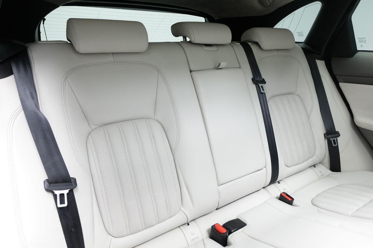 Jaguar F-Pace - Image 18