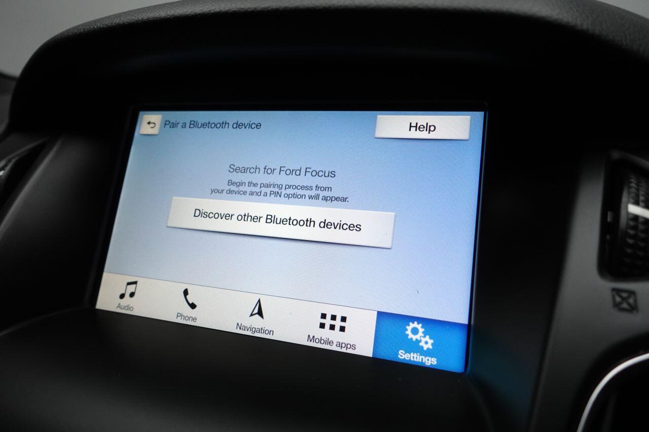 Ford Focus - Image 29