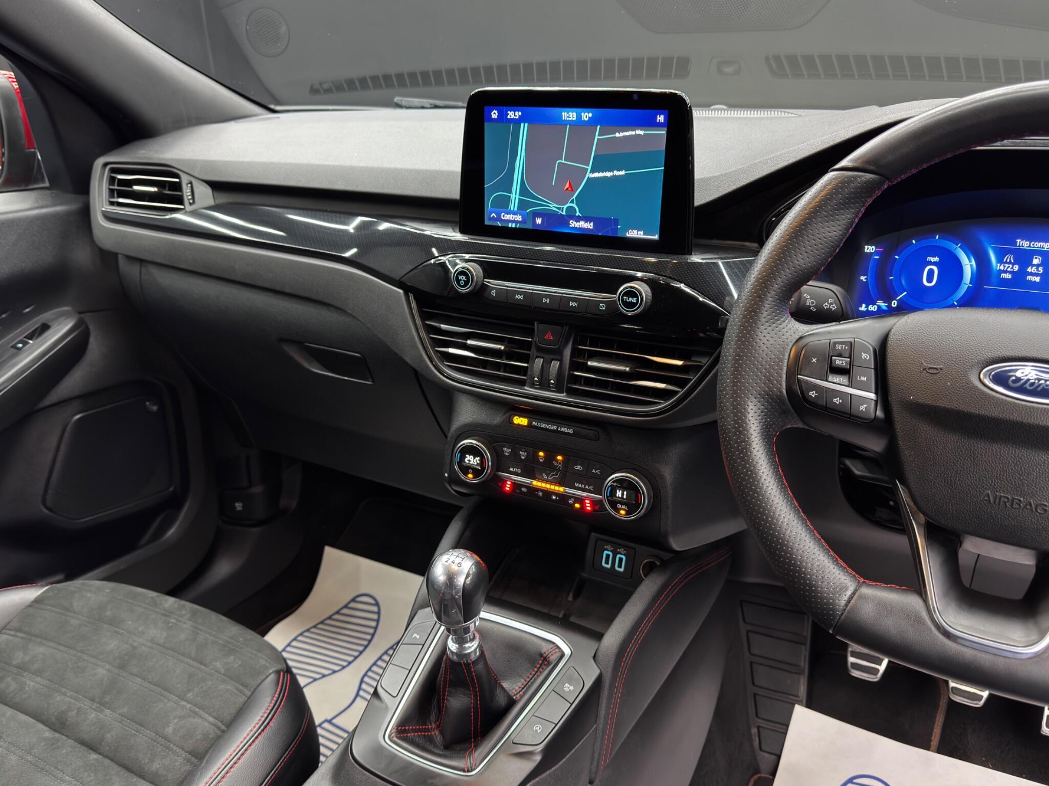 Ford Kuga - Image 23