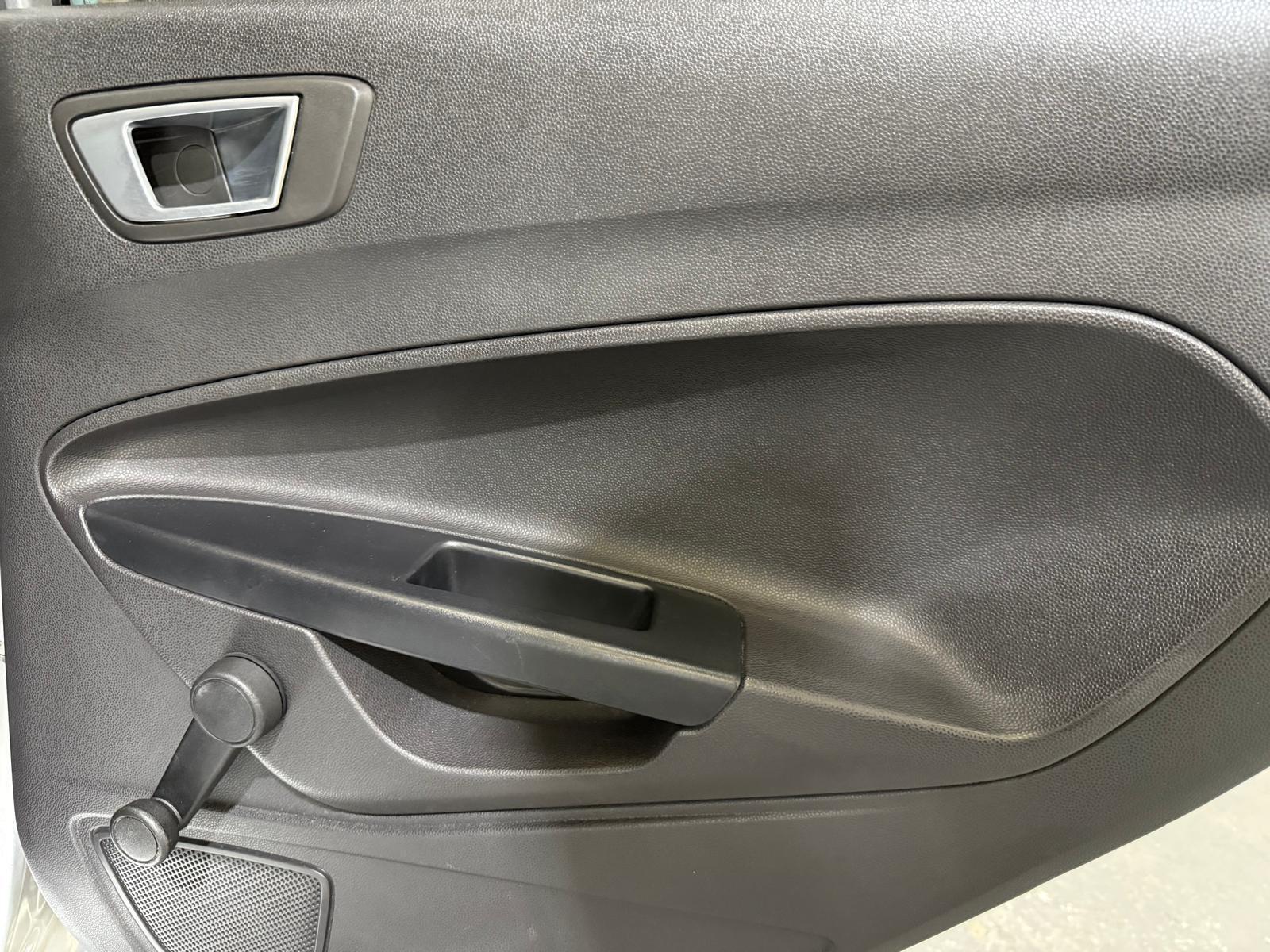 Ford Fiesta - Image 35