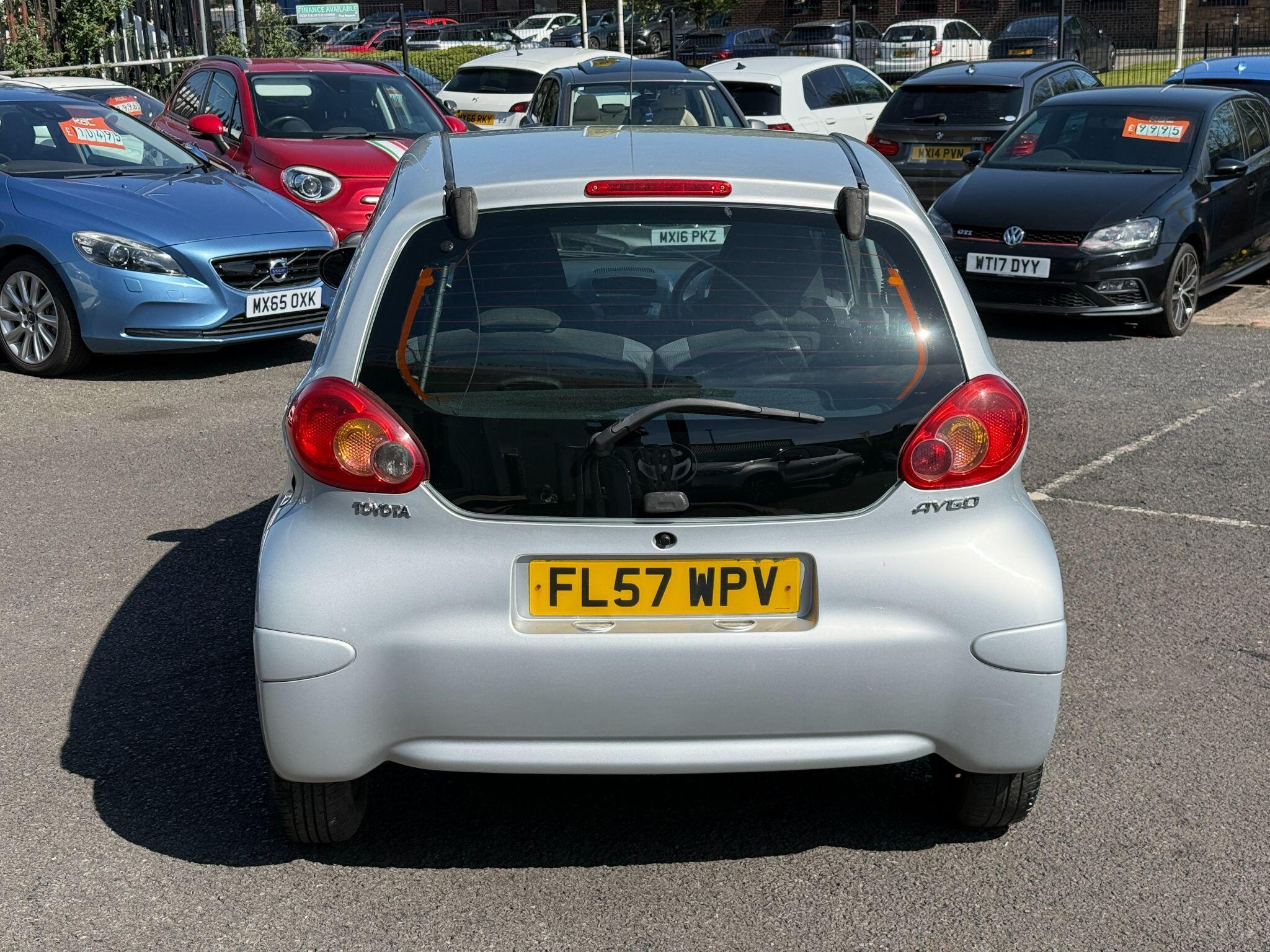 Toyota Aygo - Image 8