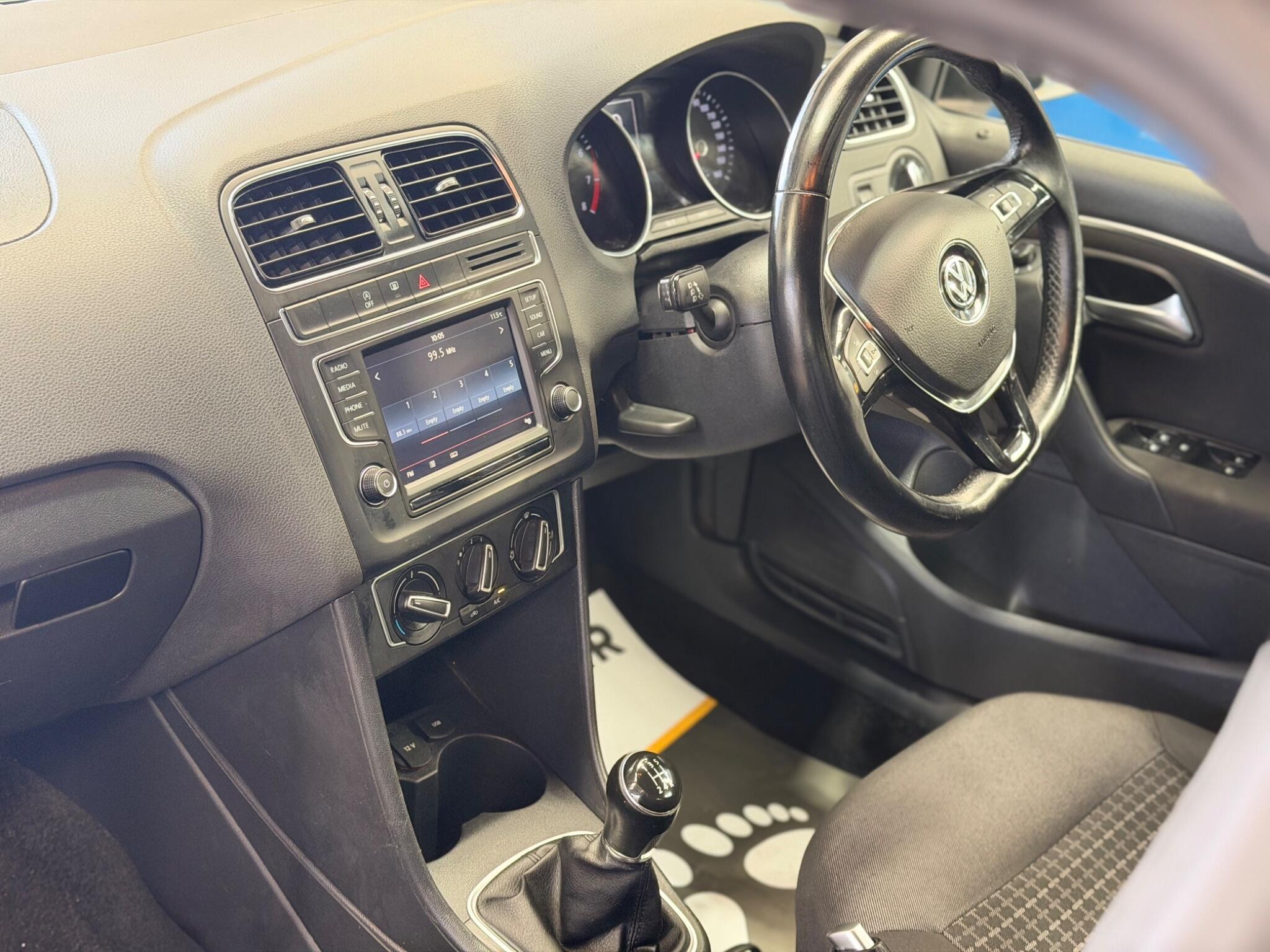 Volkswagen Polo - Image 34