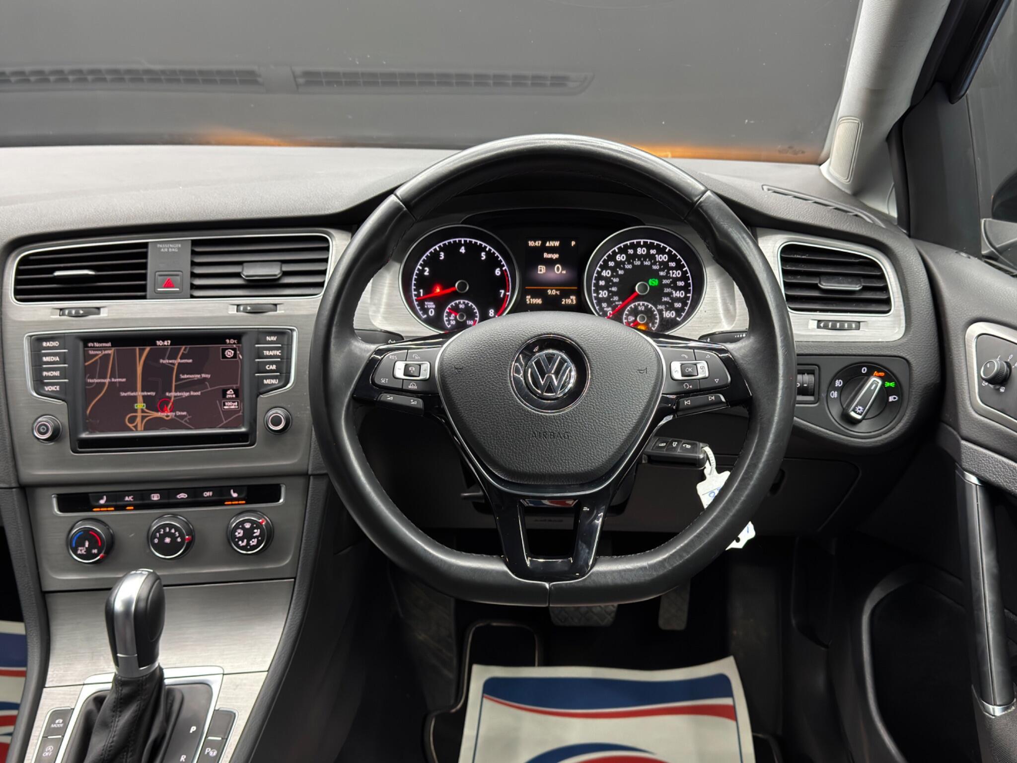 Volkswagen Golf - Image 16