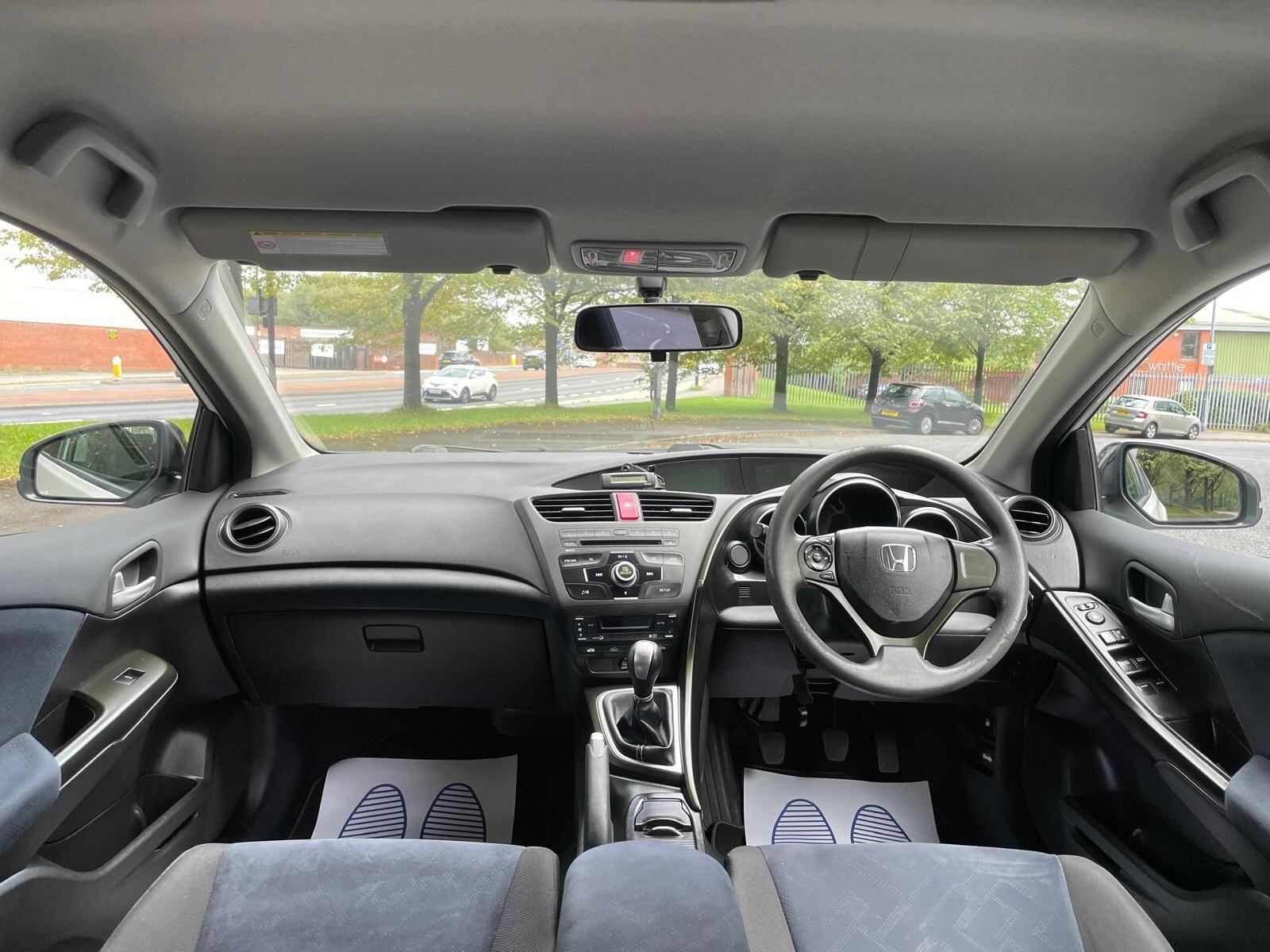 Honda Civic - Image 14