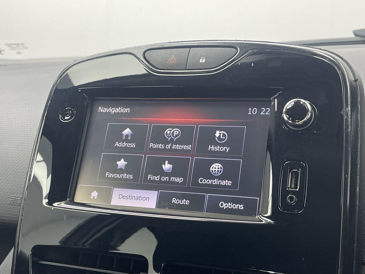 Renault Clio - Image 42