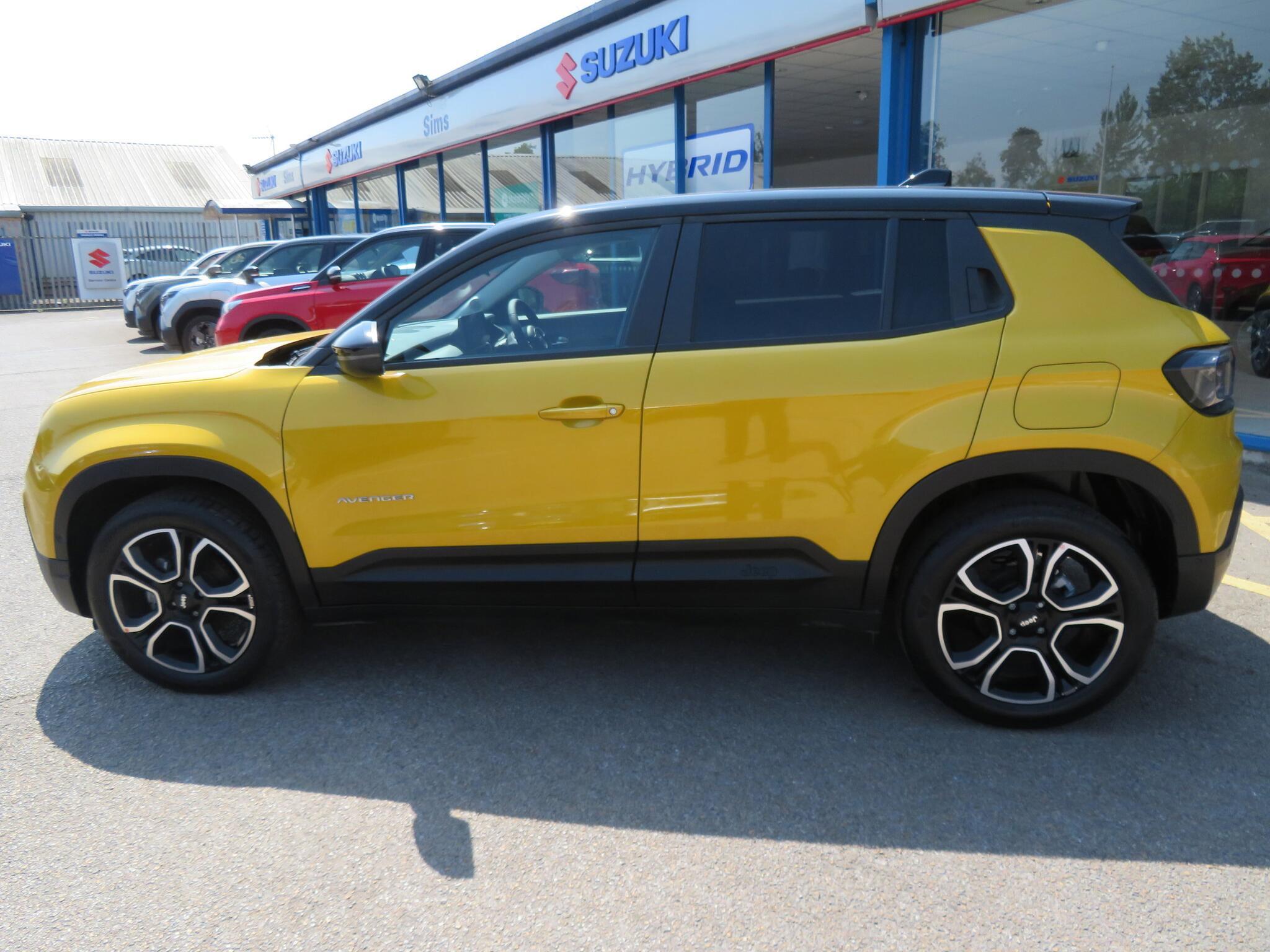 Jeep Avenger - Image 11