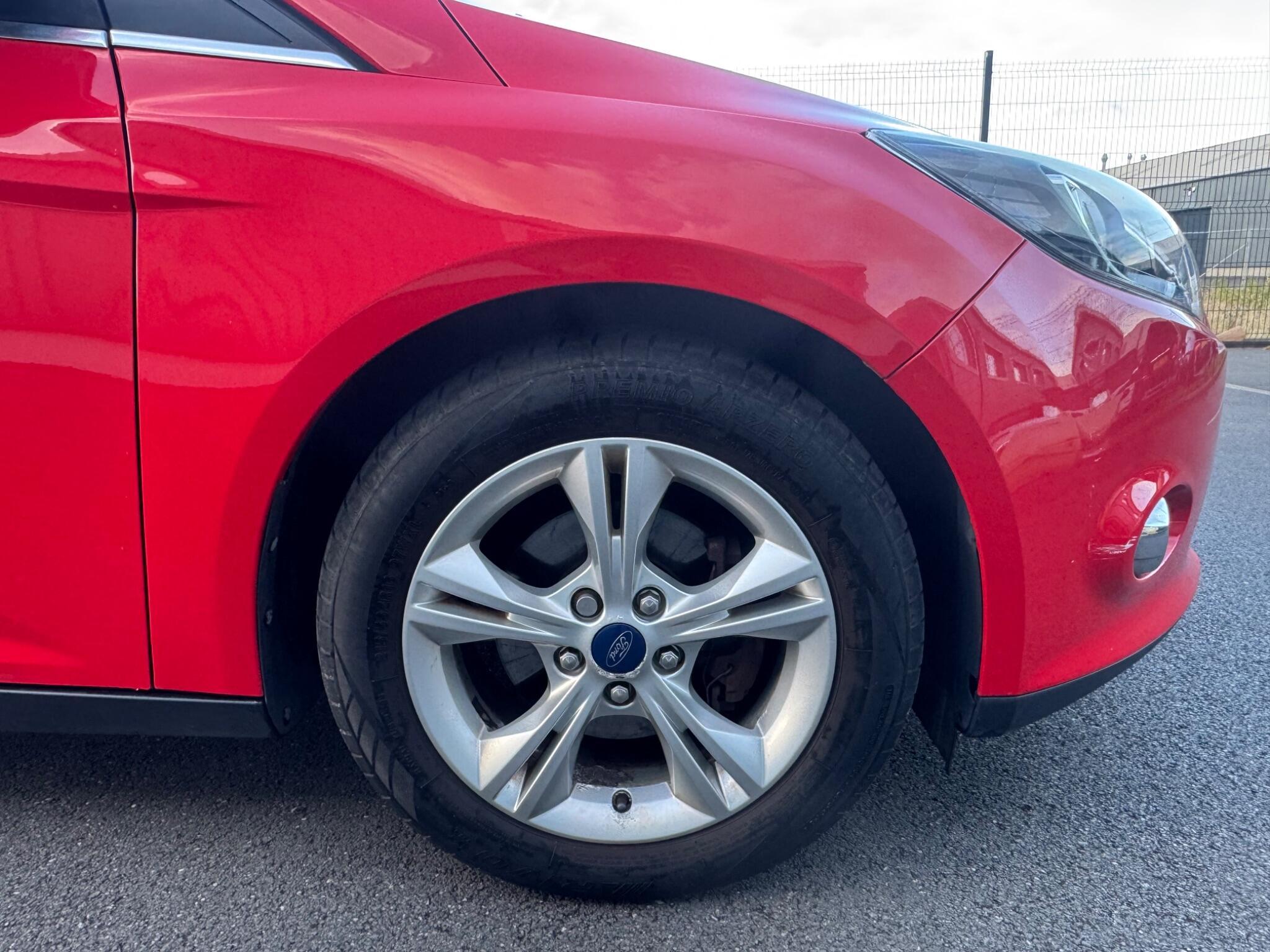 Ford Focus - Image 5