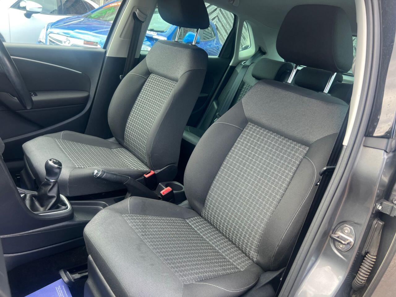 Volkswagen Polo - Image 18
