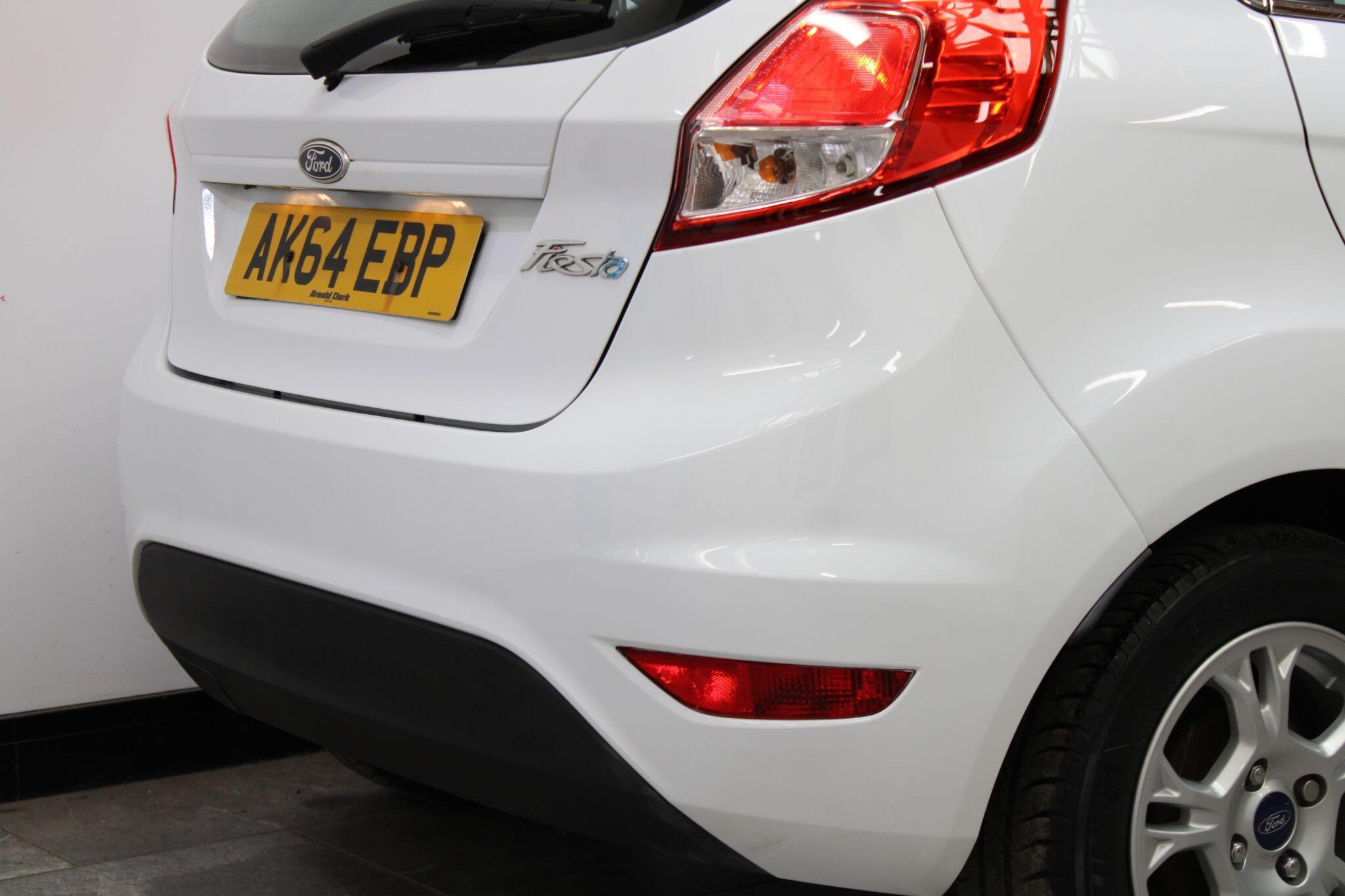 Ford Fiesta - Image 11