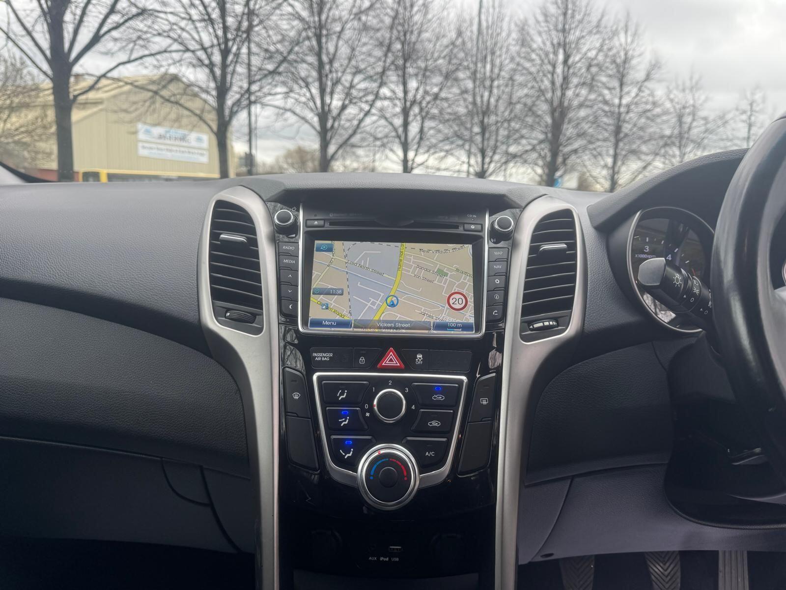 Hyundai i30 - Image 34