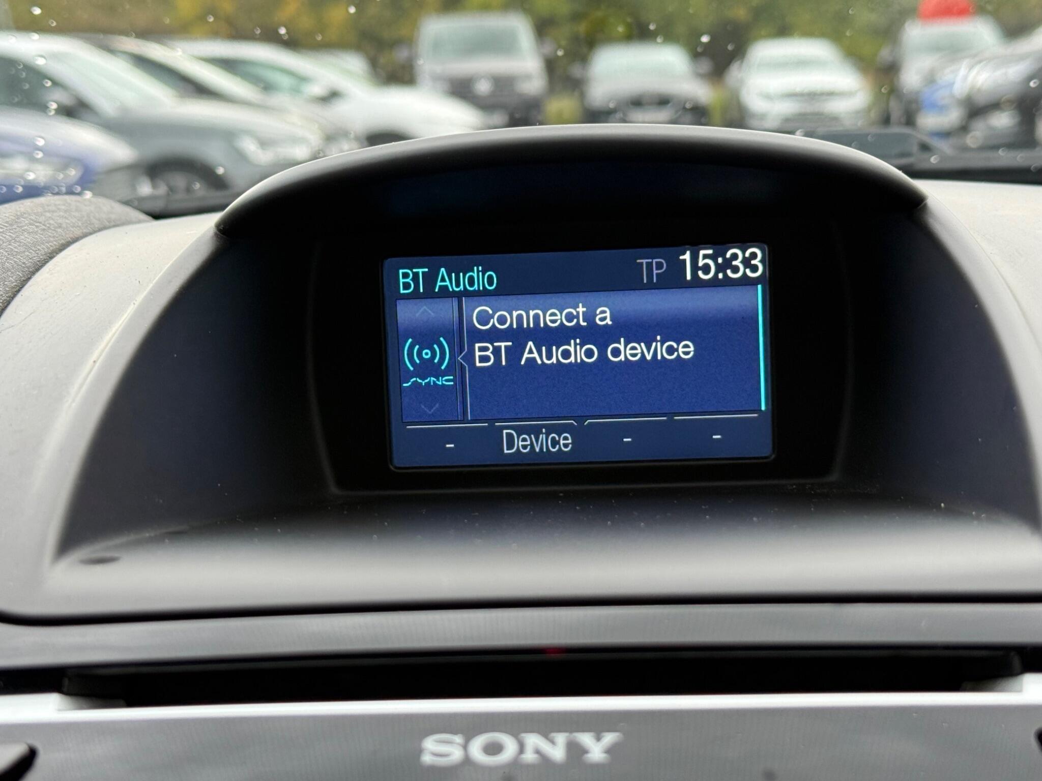 Ford Fiesta - Image 32