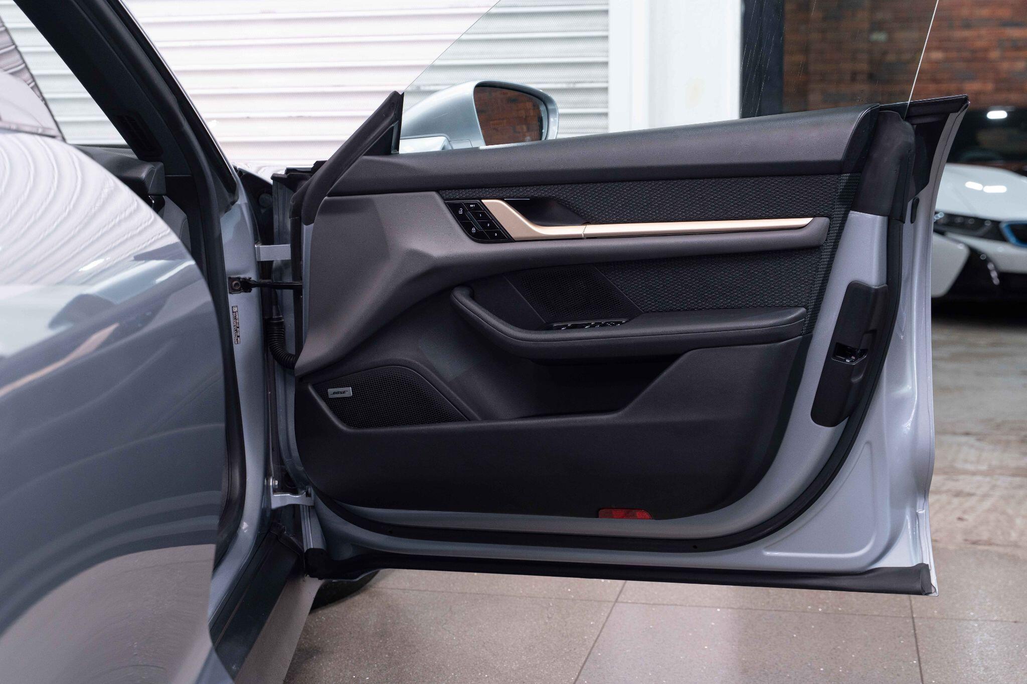 Porsche Taycan - Image 20