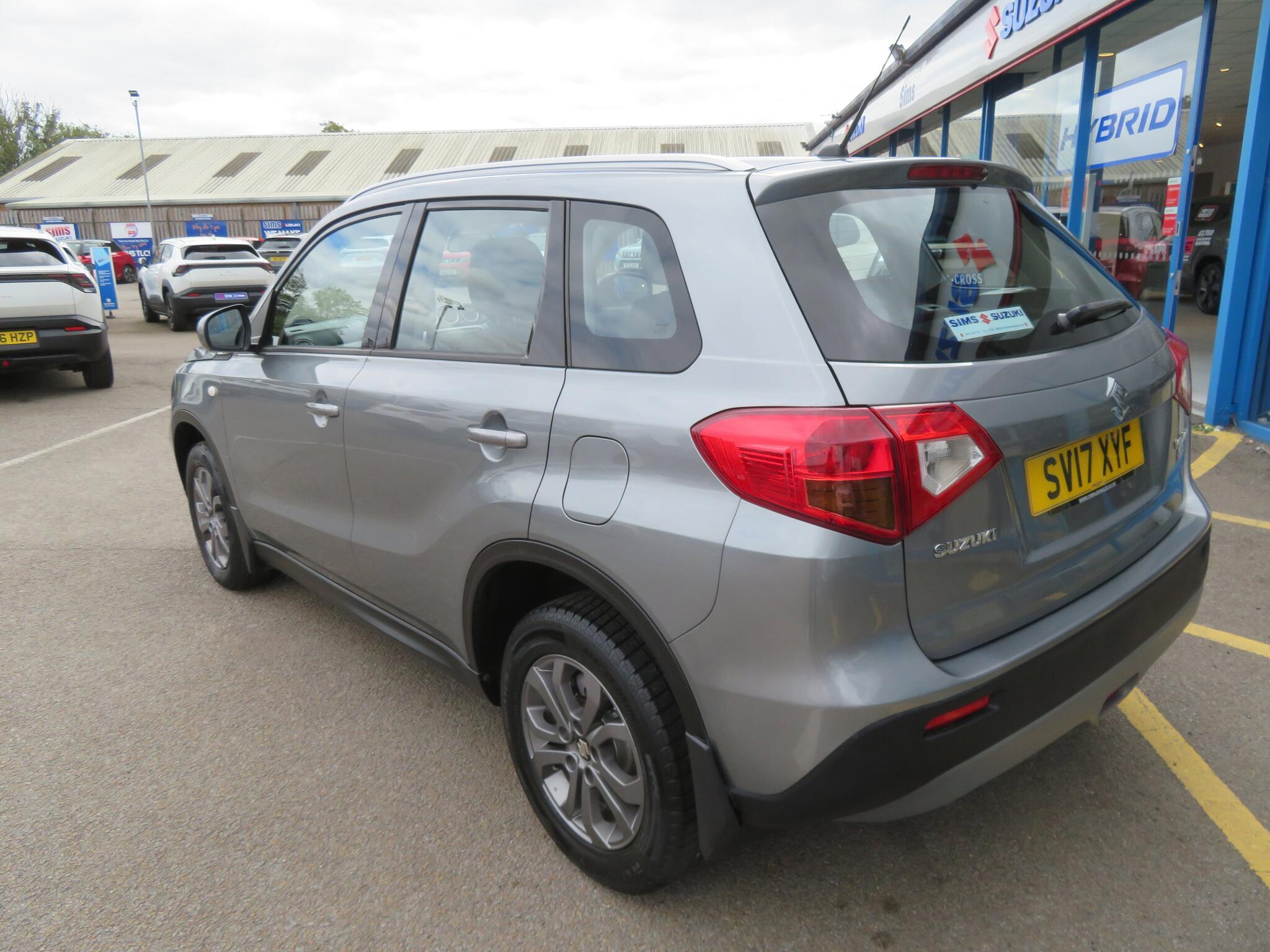 Suzuki Vitara - Image 7