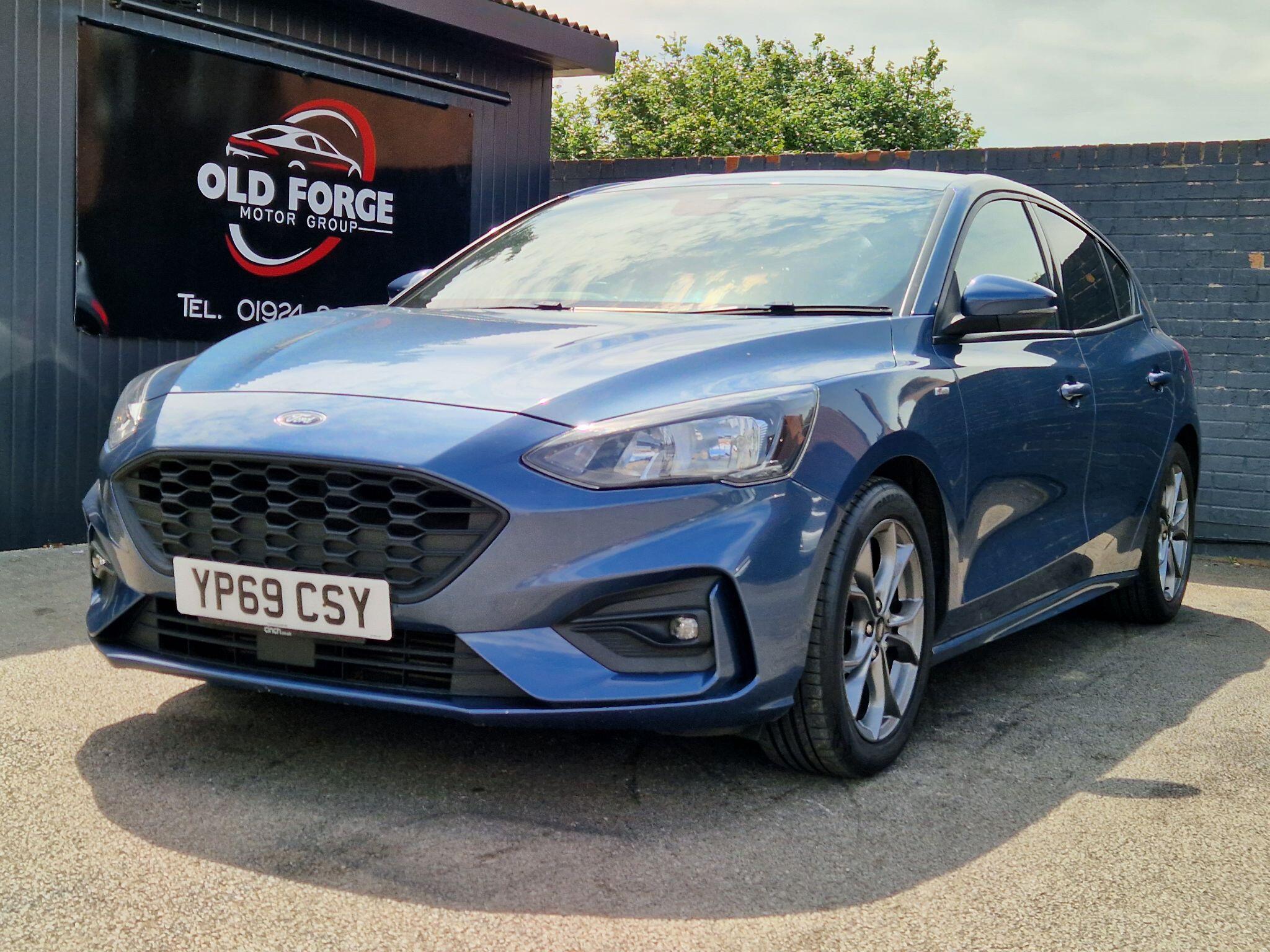 Ford Focus - Image 18
