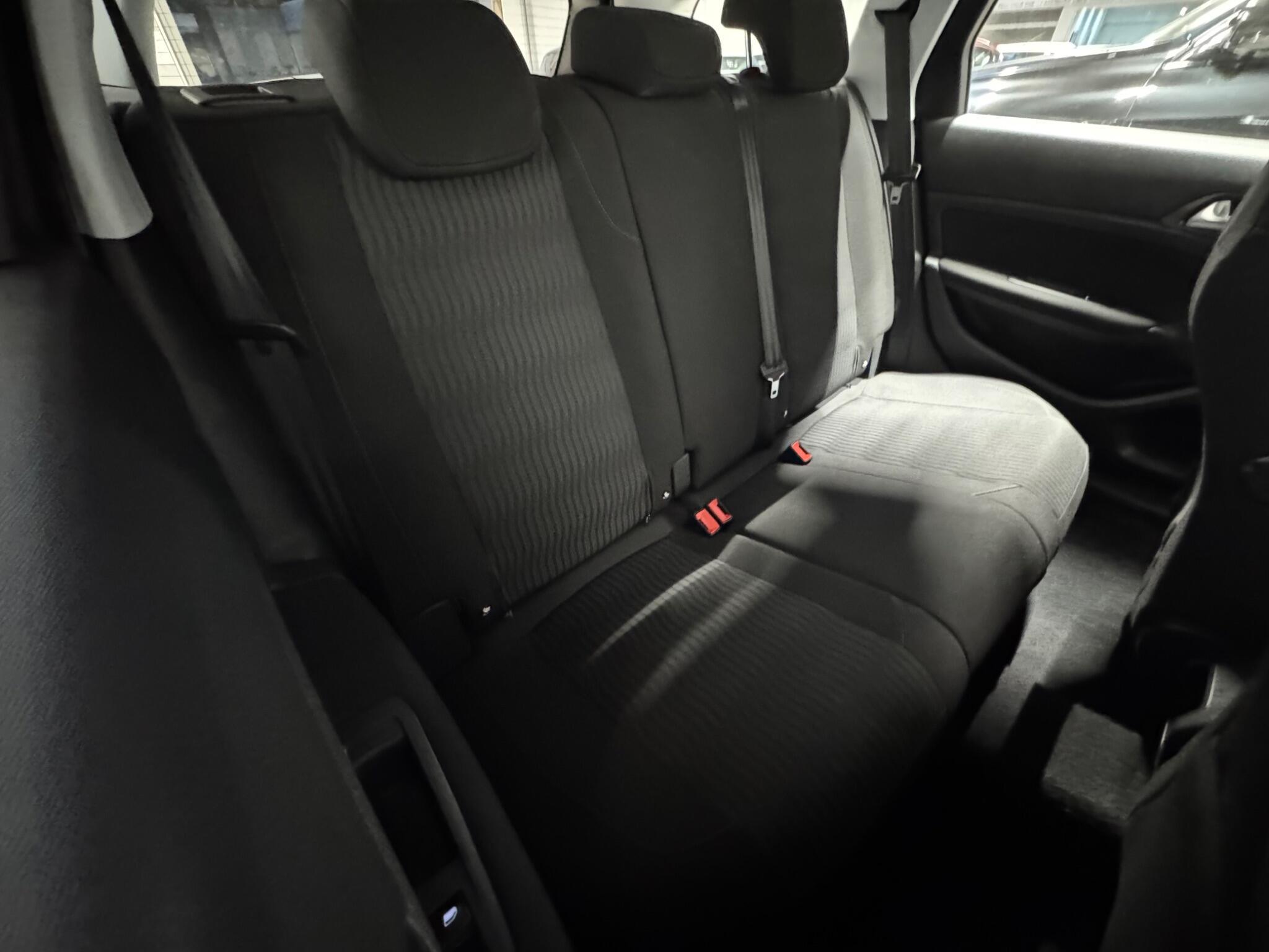 Peugeot 308 SW - Image 12