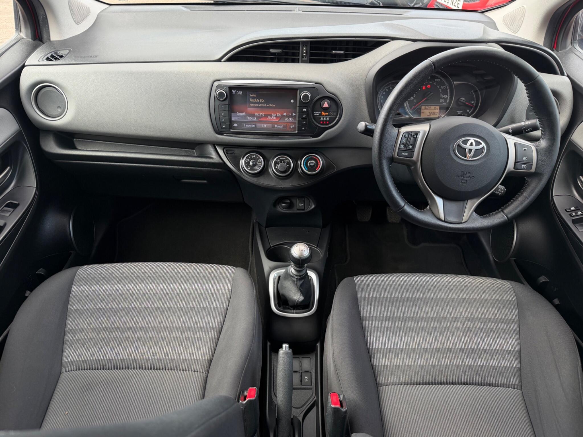 Toyota Yaris - Image 16