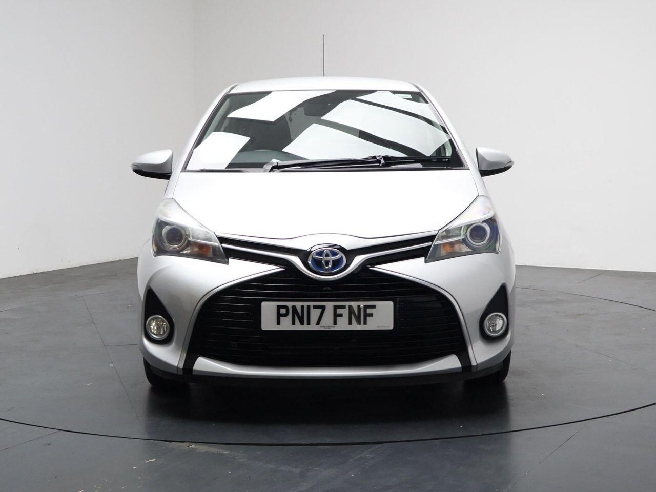 Toyota Yaris - Image 5