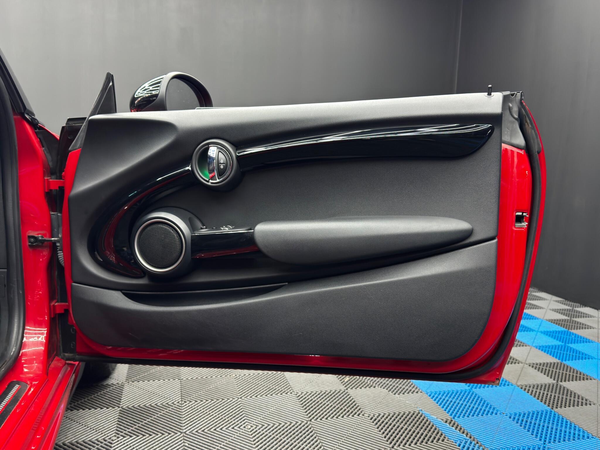 MINI Hatch - Image 38