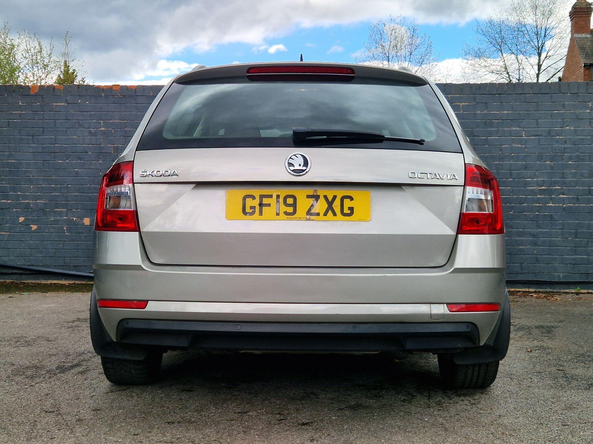 Skoda Octavia - Image 24