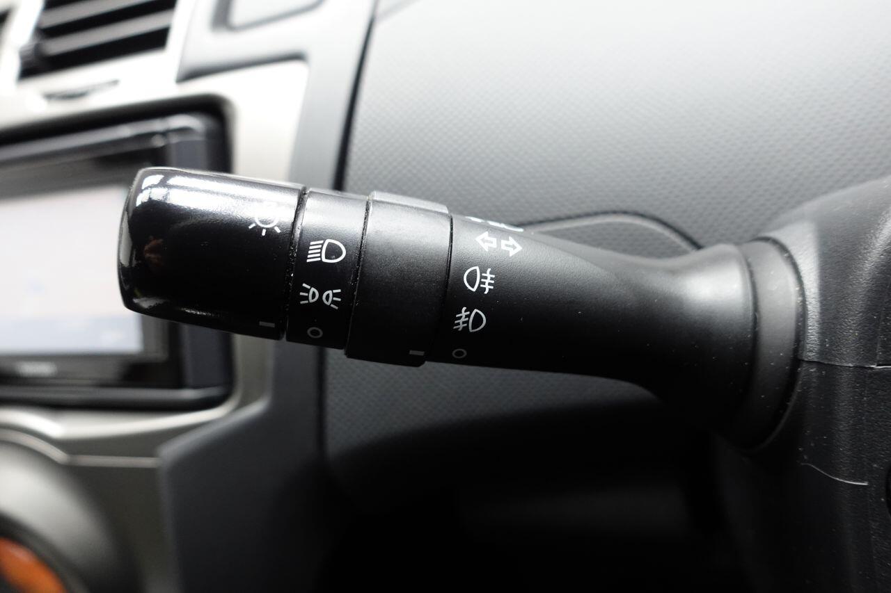 Toyota Yaris - Image 27