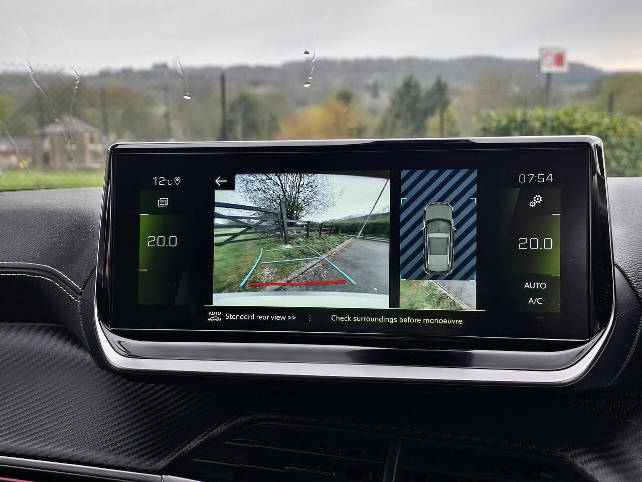 Peugeot 2008 - Image 14