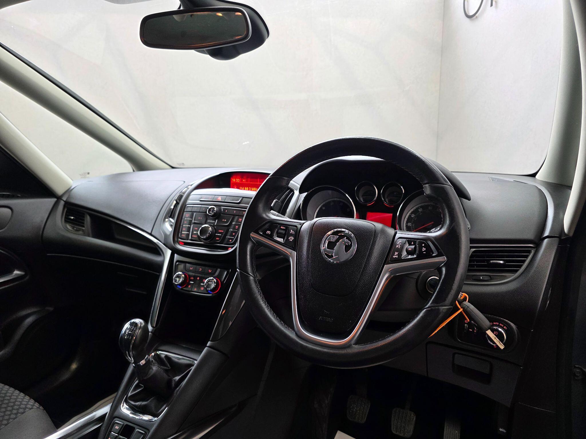 Vauxhall Zafira Tourer - Image 11