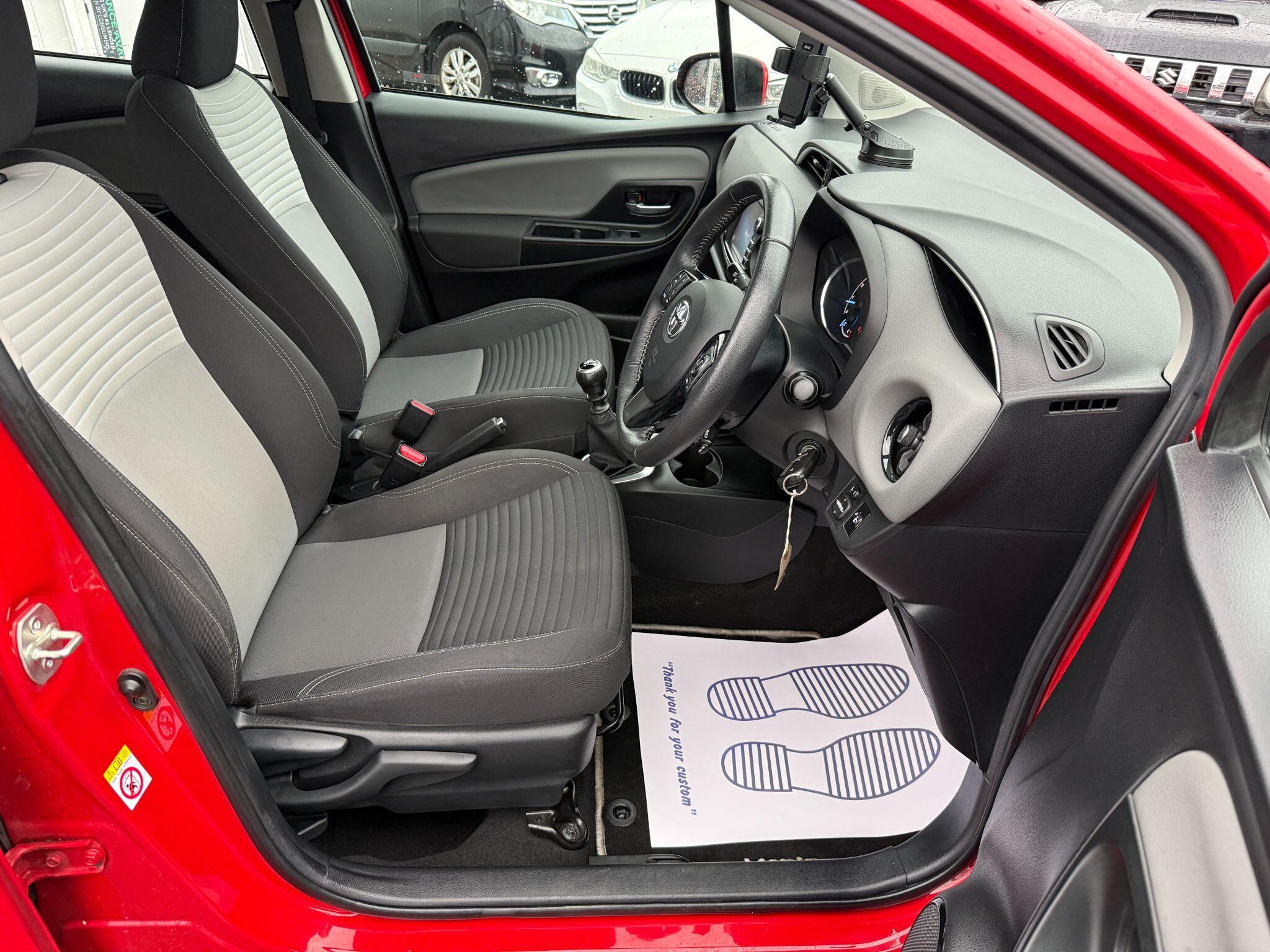 Toyota Yaris - Image 23