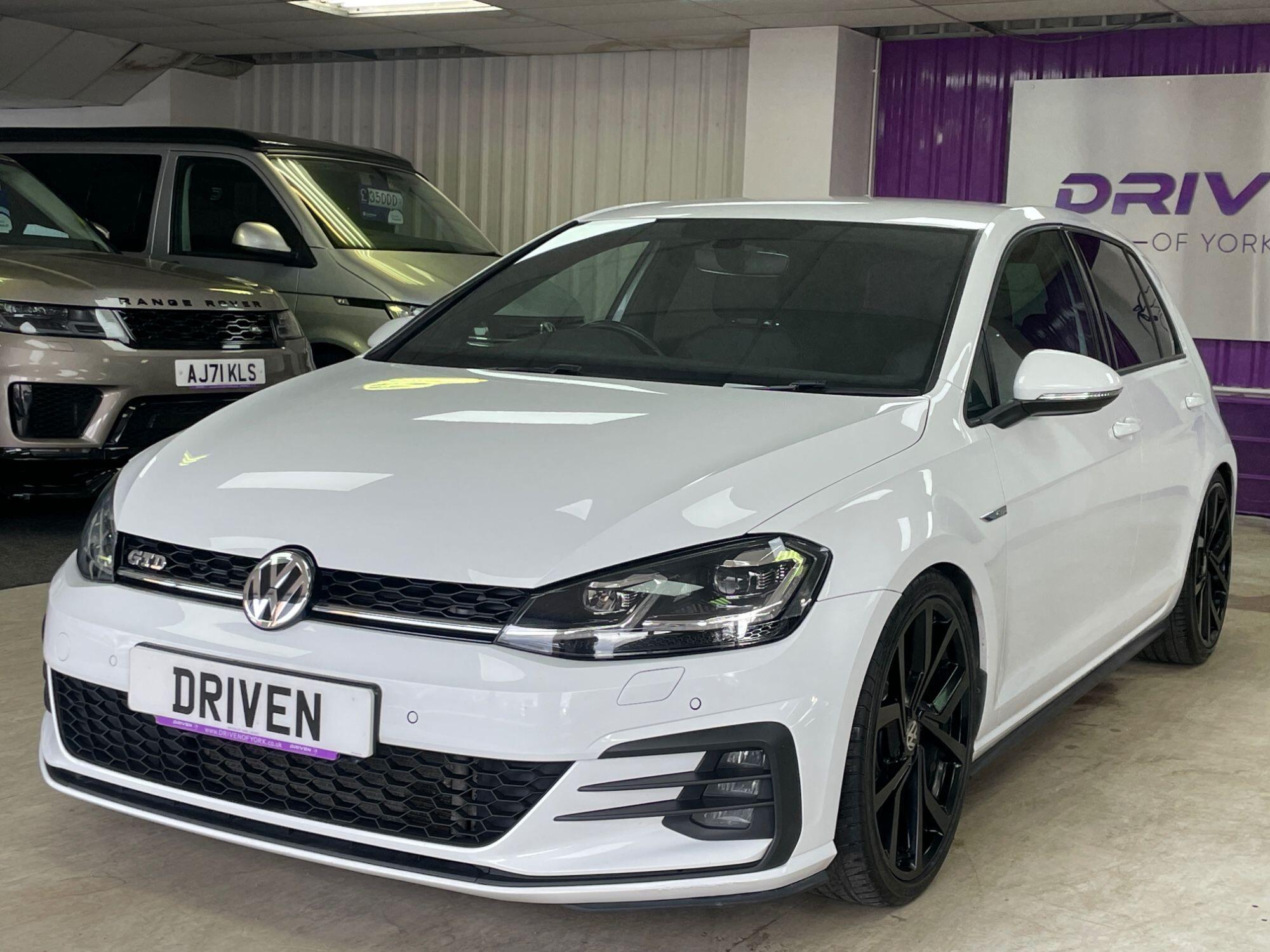 Volkswagen Golf - Image 8