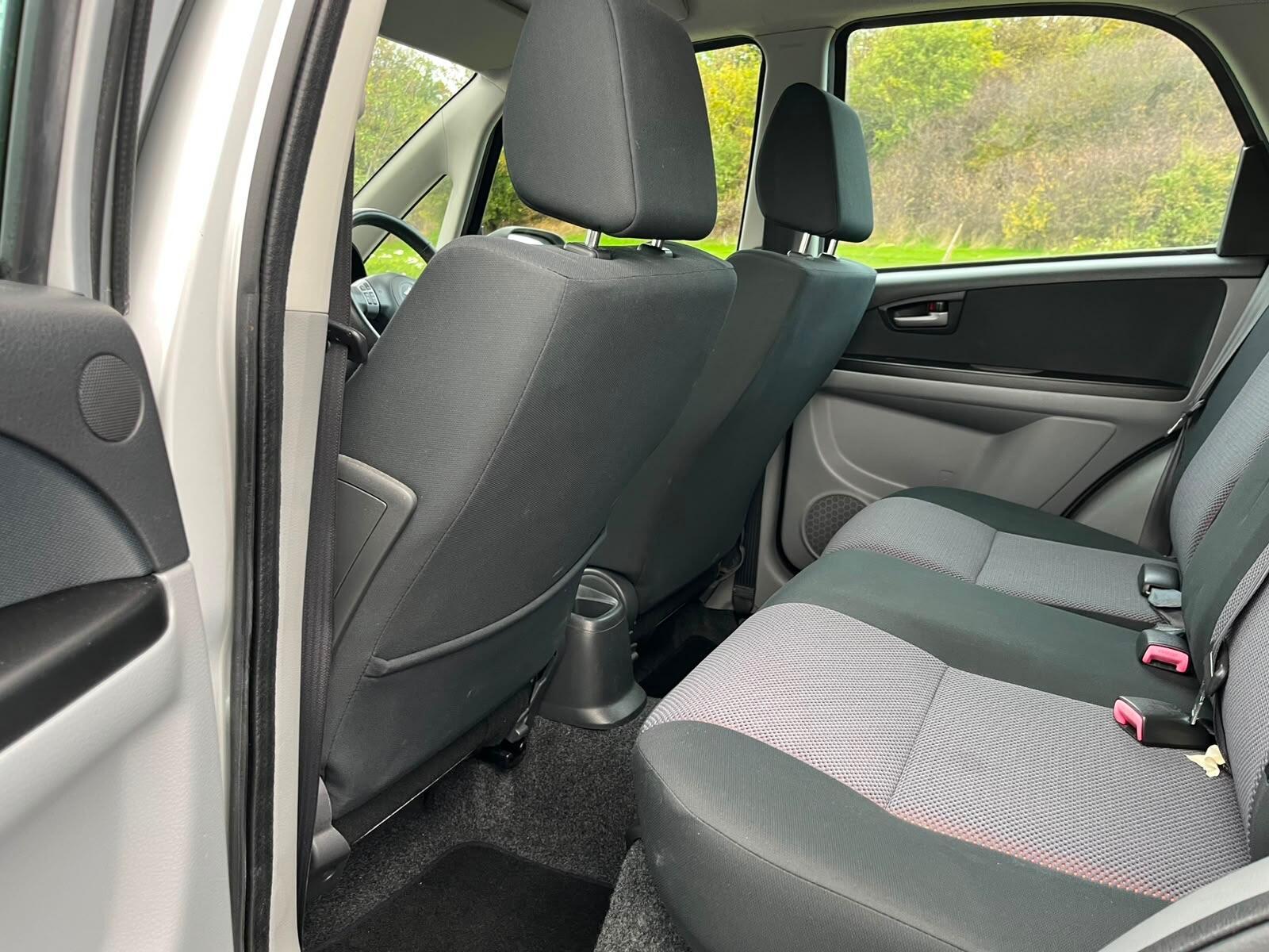 Suzuki SX4 - Image 11