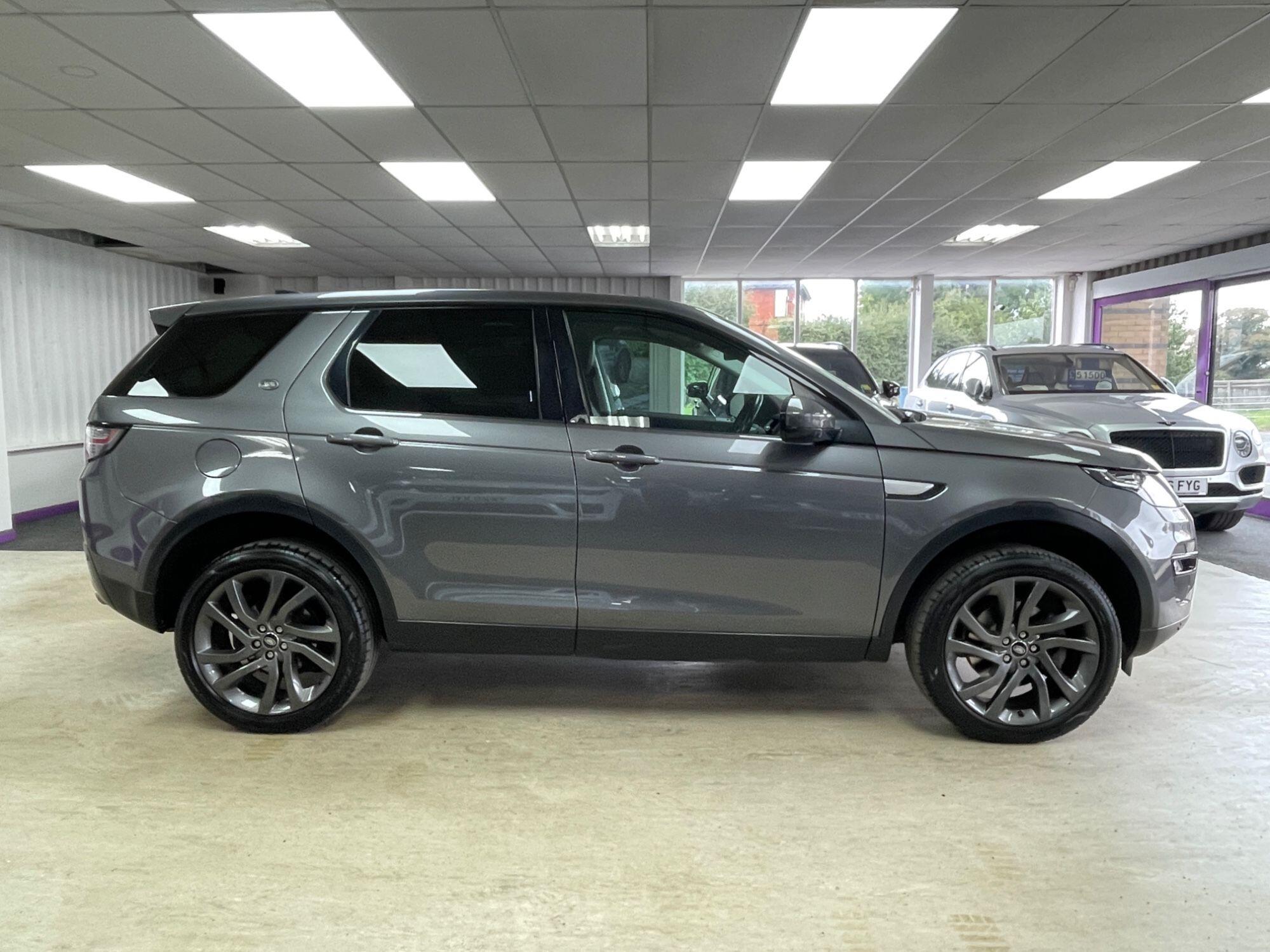 Land Rover DISCOVERY SPORT - Image 11