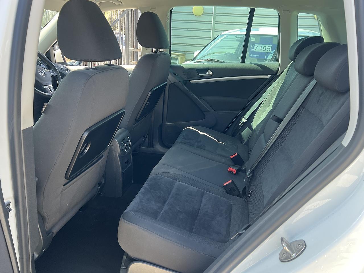 Volkswagen Tiguan - Image 20