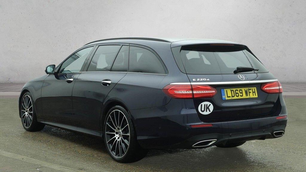 Mercedes-benz E-CLASS - Image 6