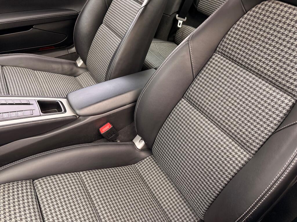 Porsche 911 - Image 70