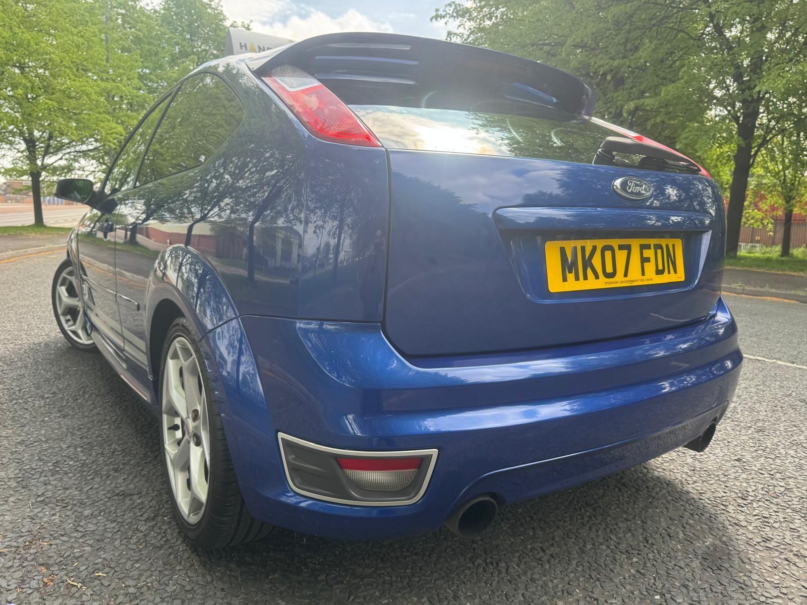 Ford Focus - Image 25