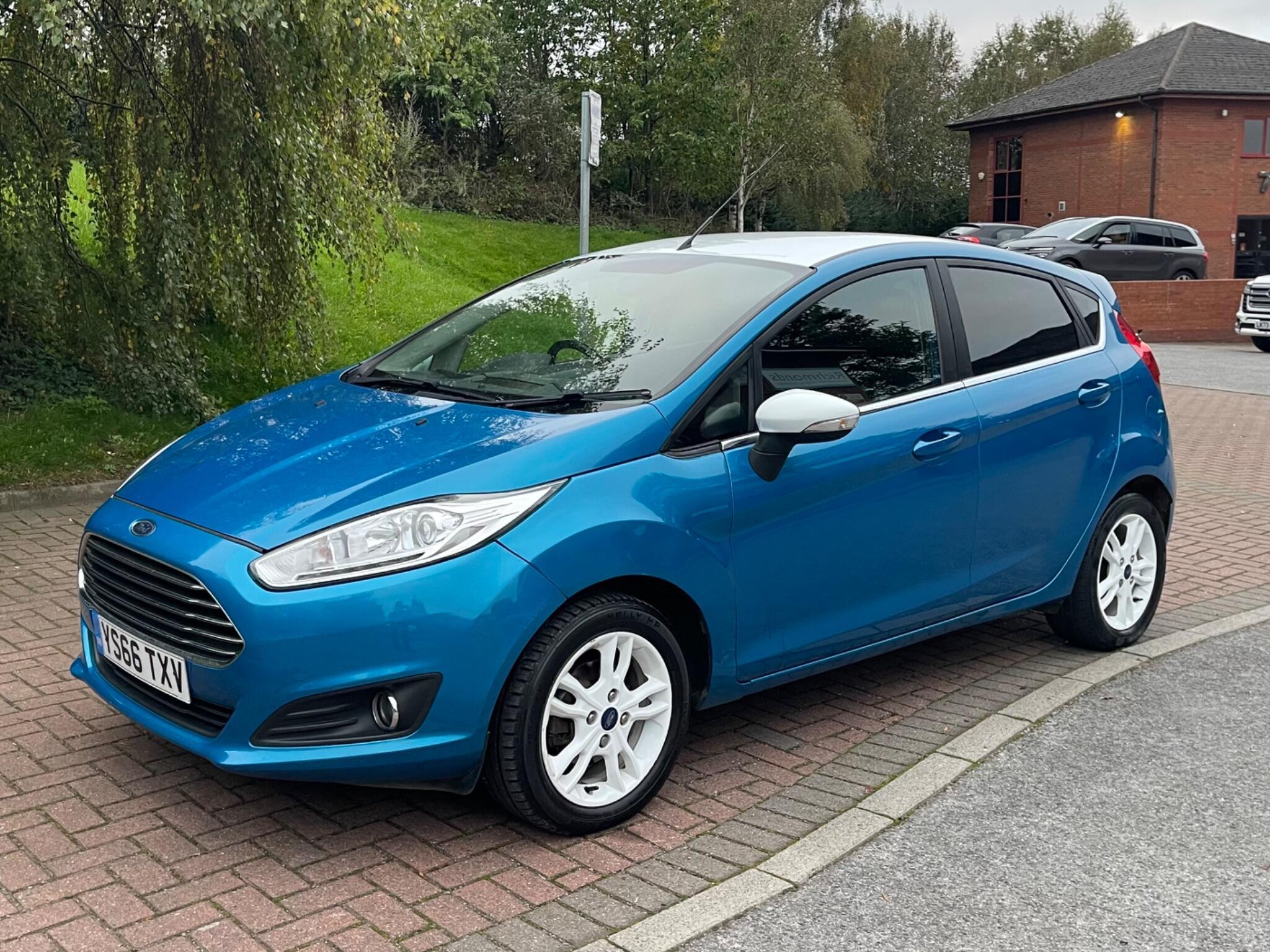 Ford Fiesta - Image 4
