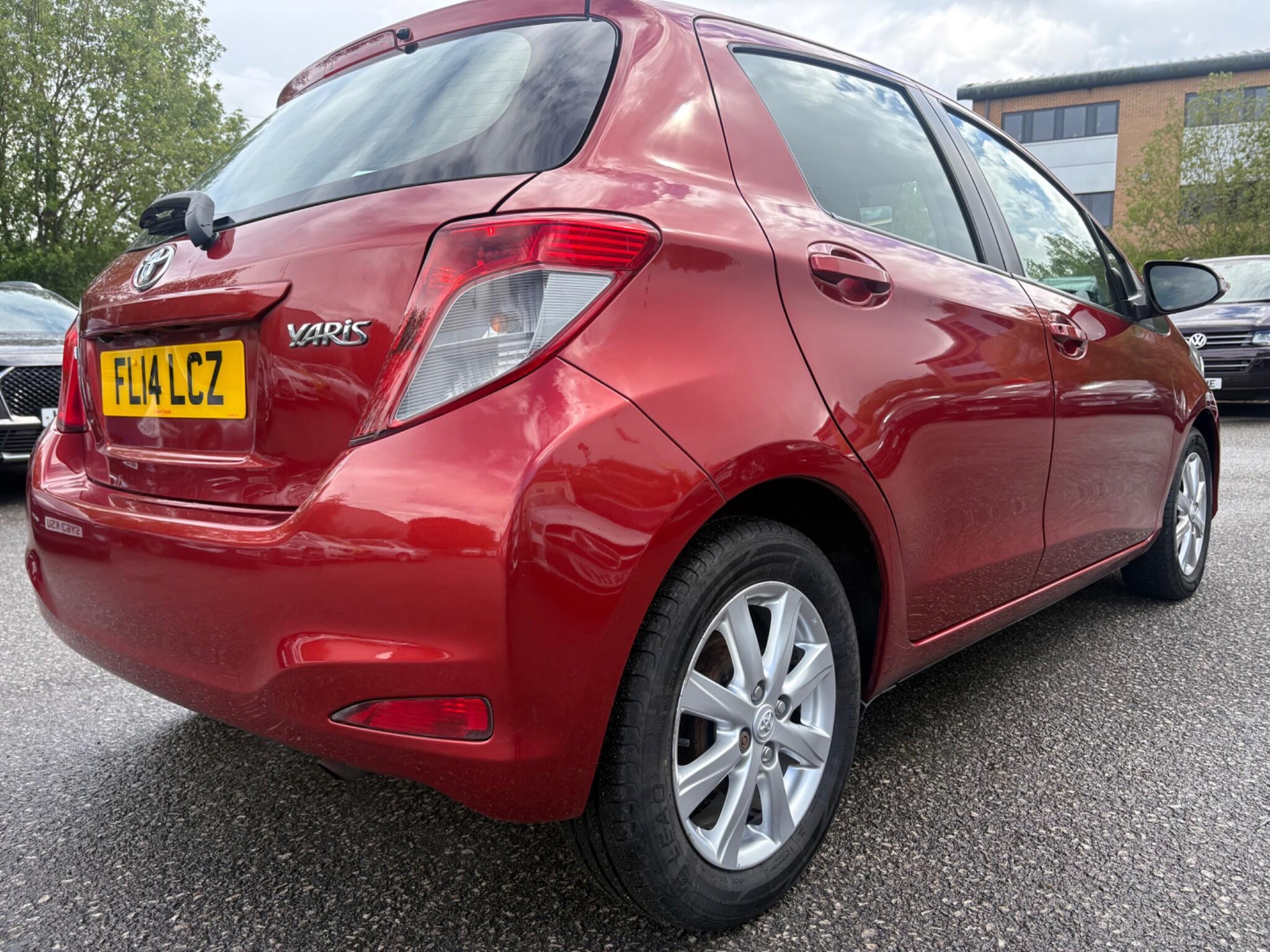 Toyota Yaris - Image 19
