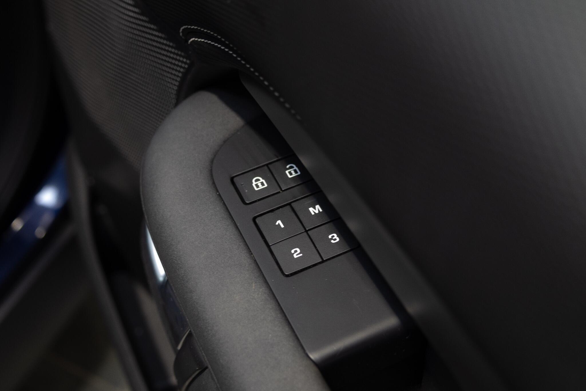 Land Rover Discovery - Image 43