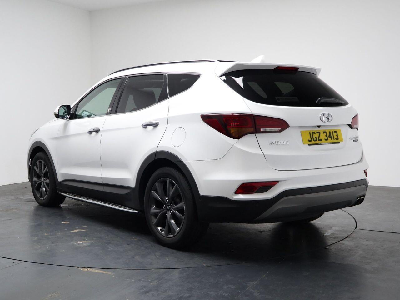 Hyundai Santa Fe - Image 9