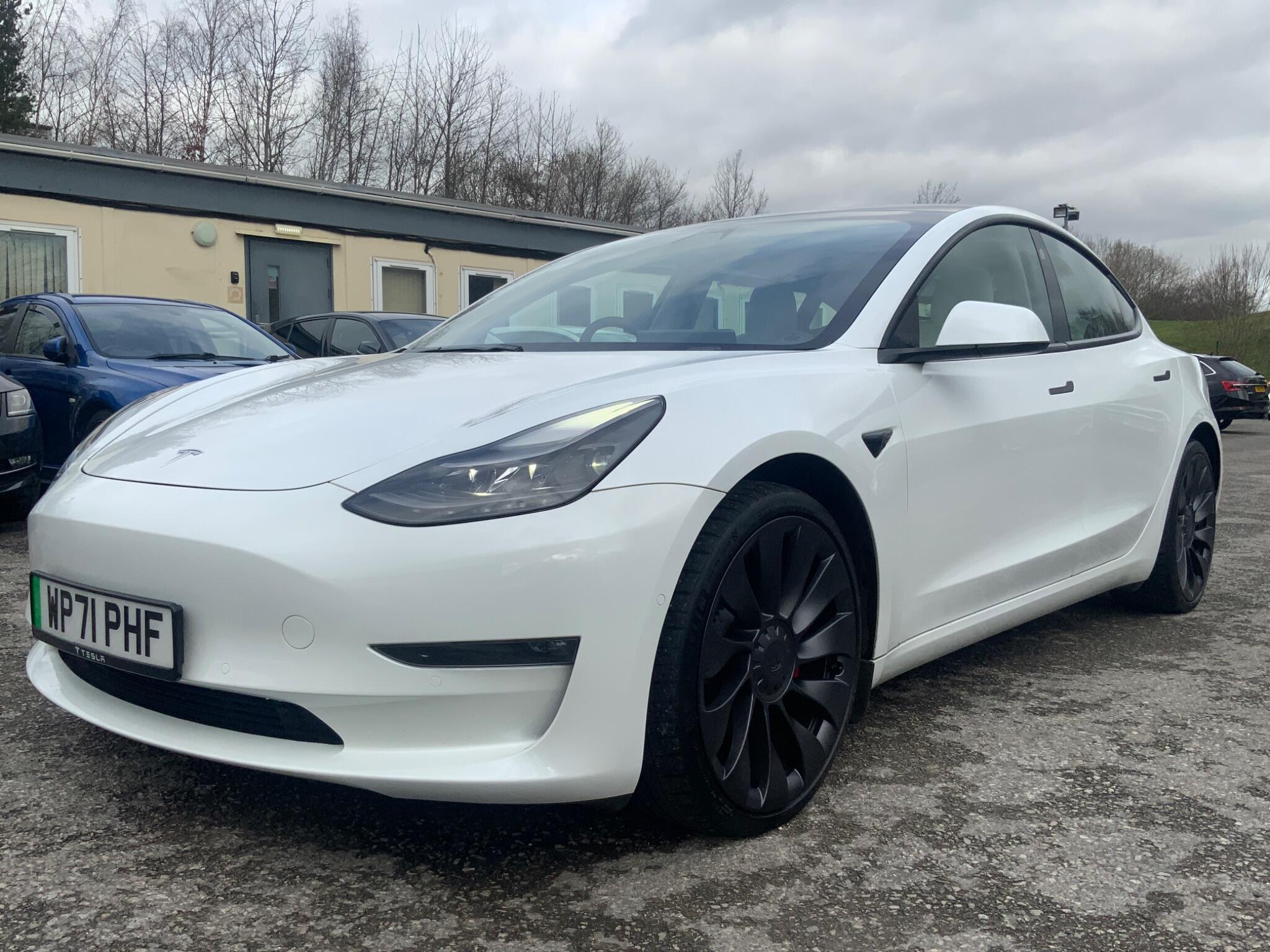 Tesla Model 3 - Image 11