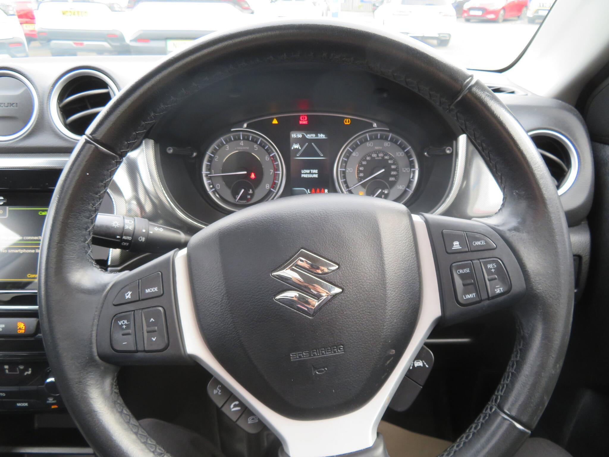 Suzuki Vitara - Image 17