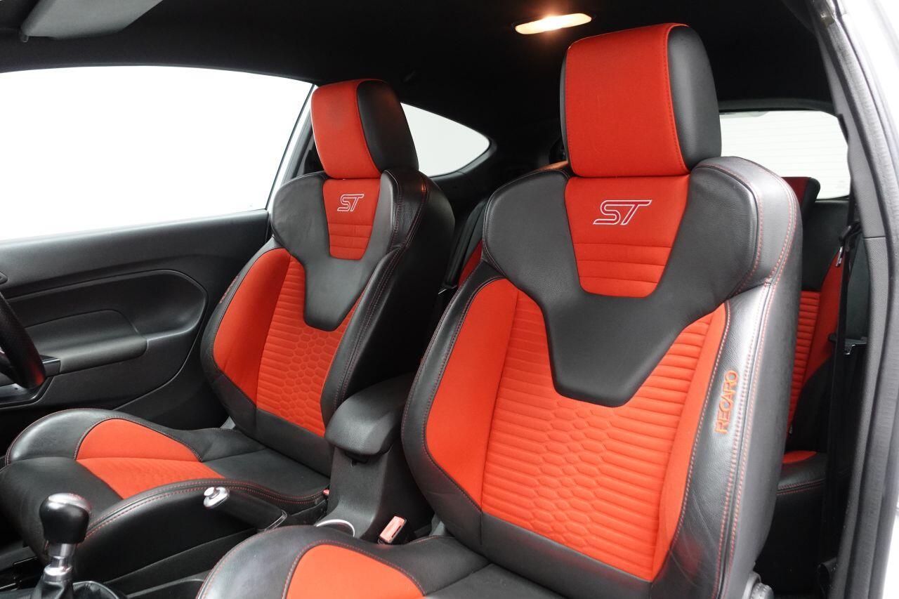 Ford Fiesta - Image 20