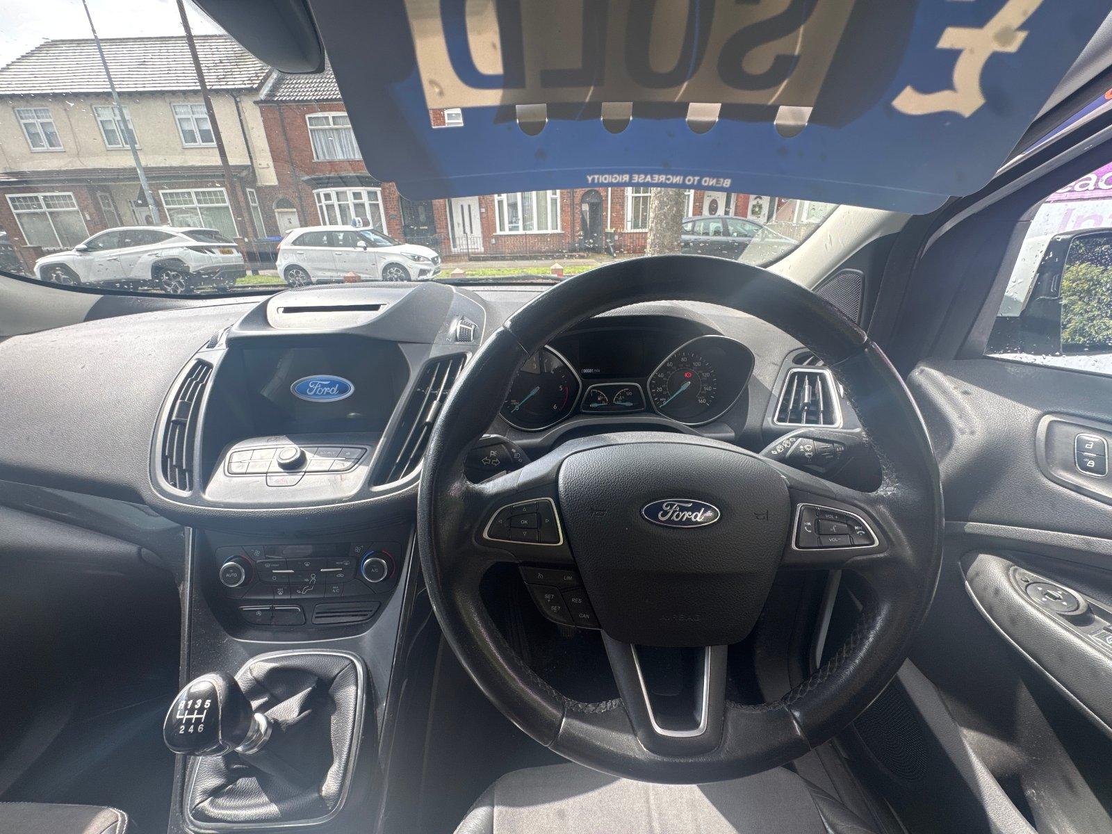 Ford Kuga - Image 4