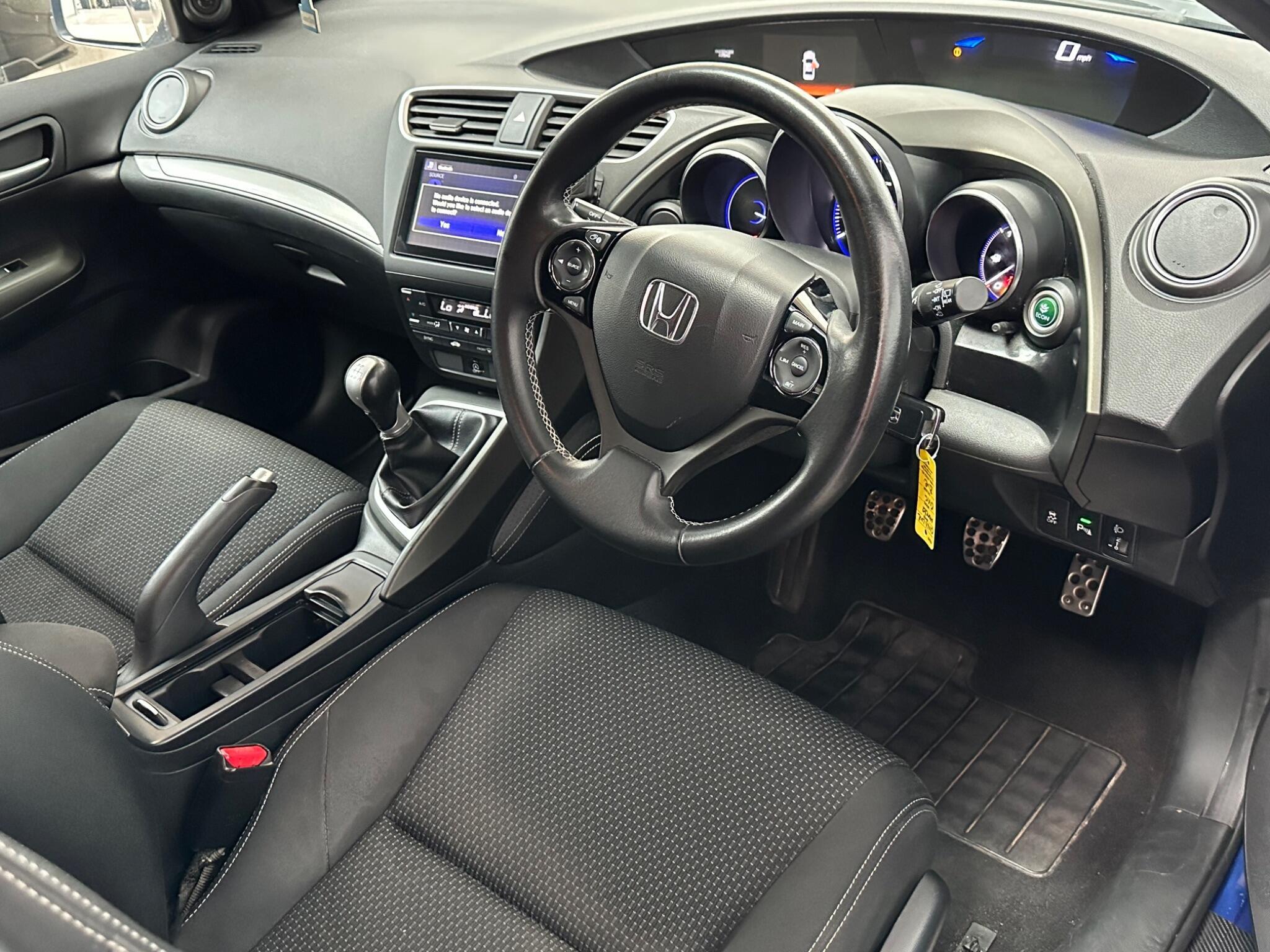 Honda Civic - Image 5