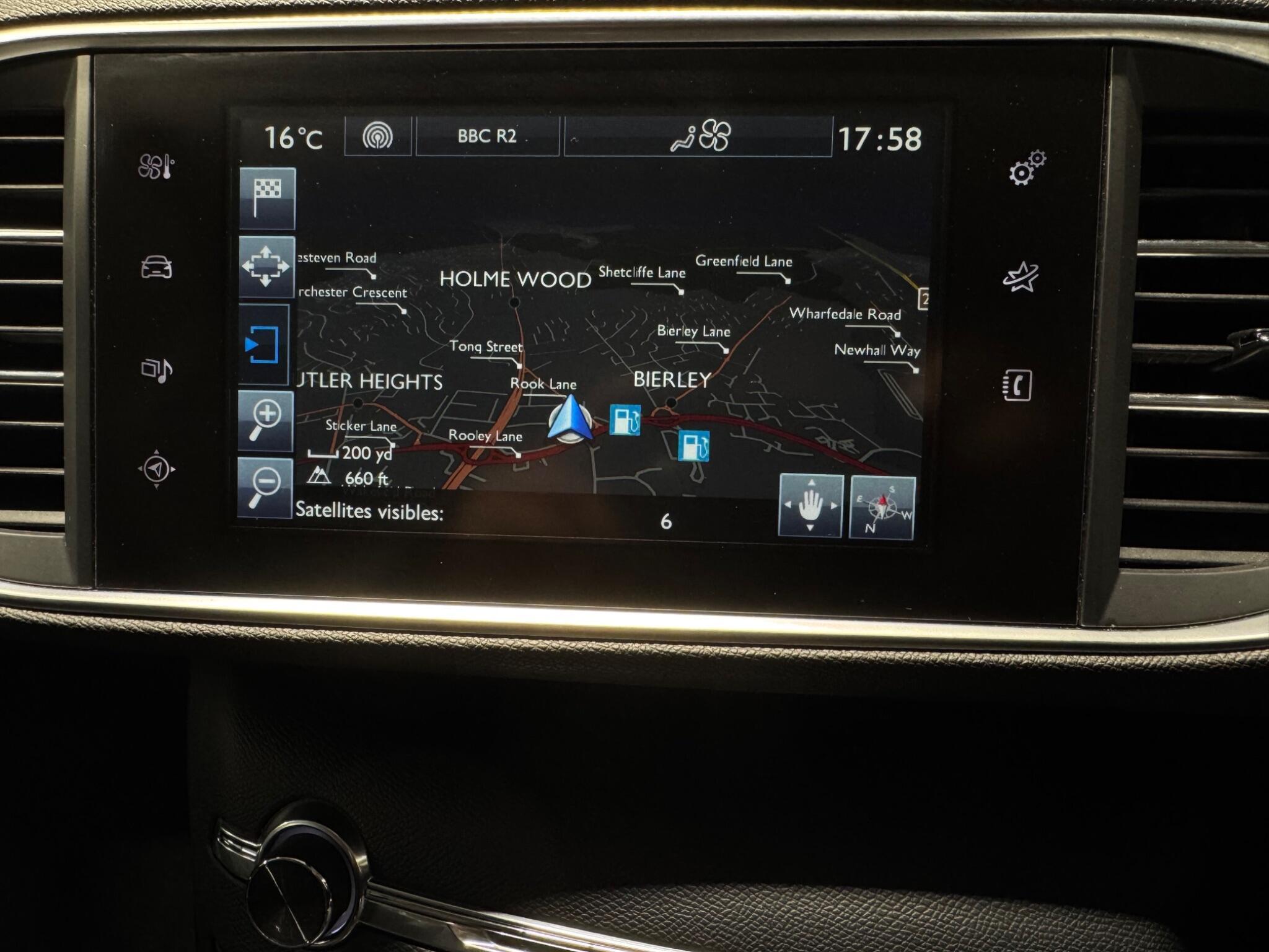 Peugeot 308 SW - Image 14