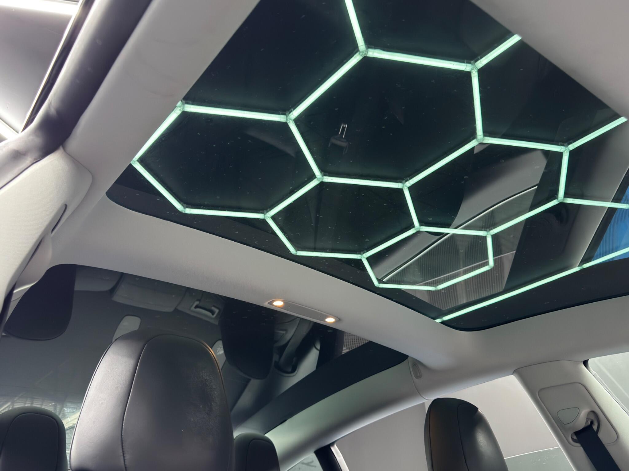 Tesla Model 3 - Image 35