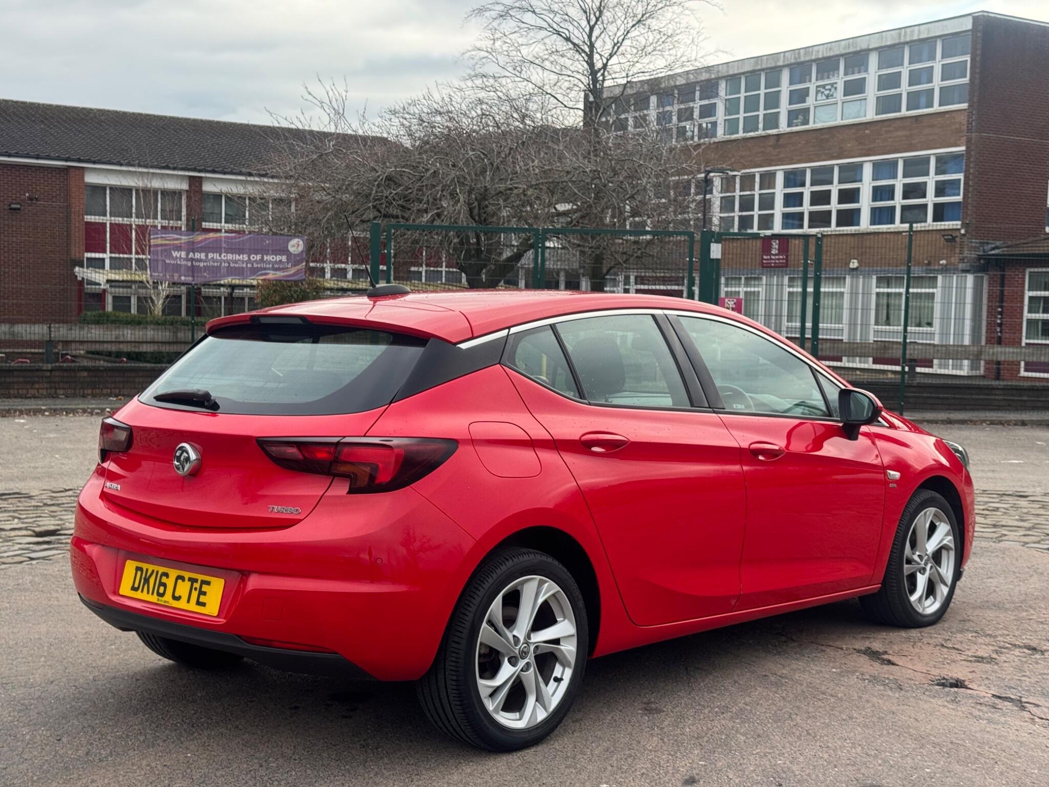 Vauxhall Astra - Image 6