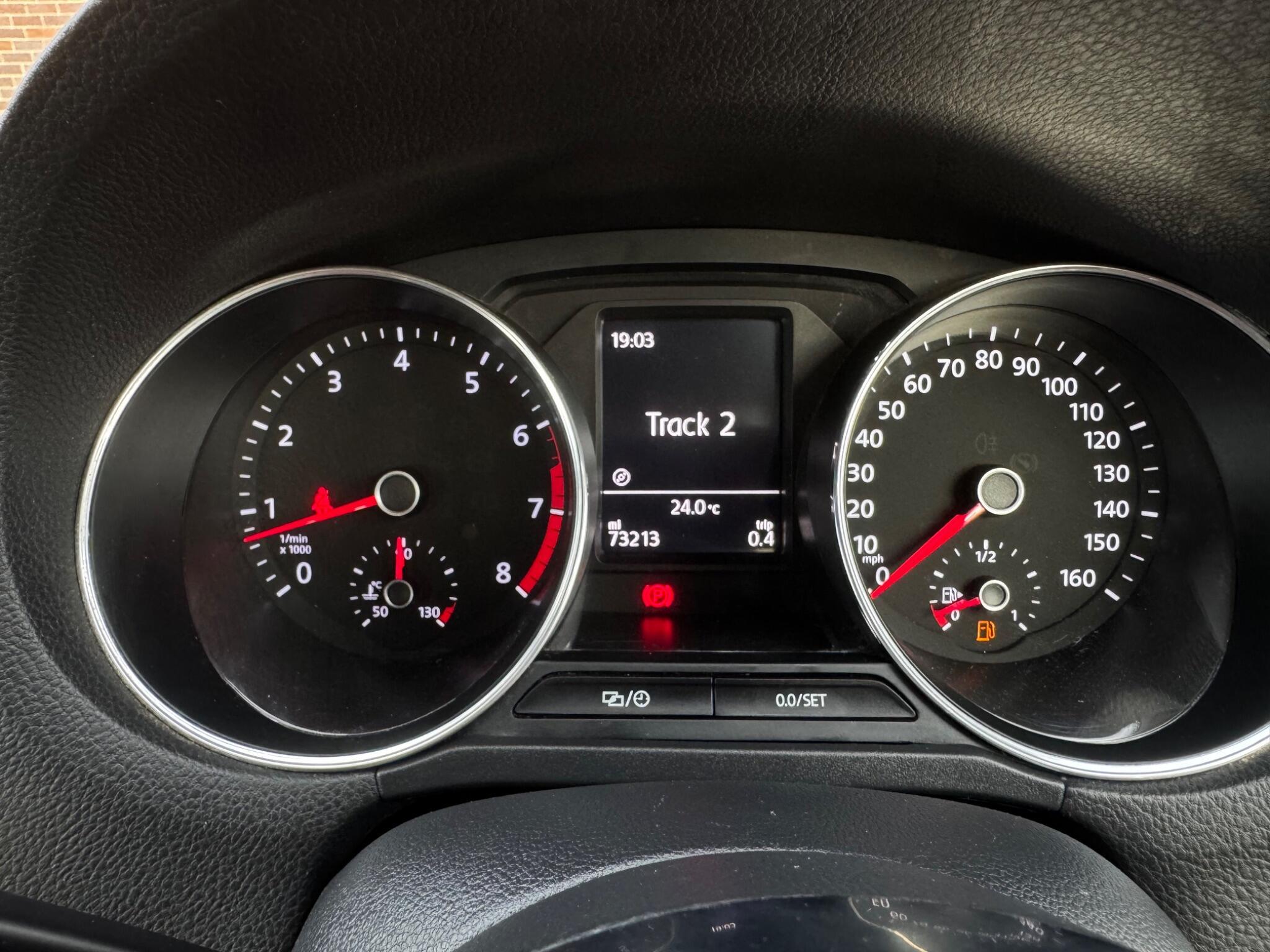 Volkswagen Polo - Image 10