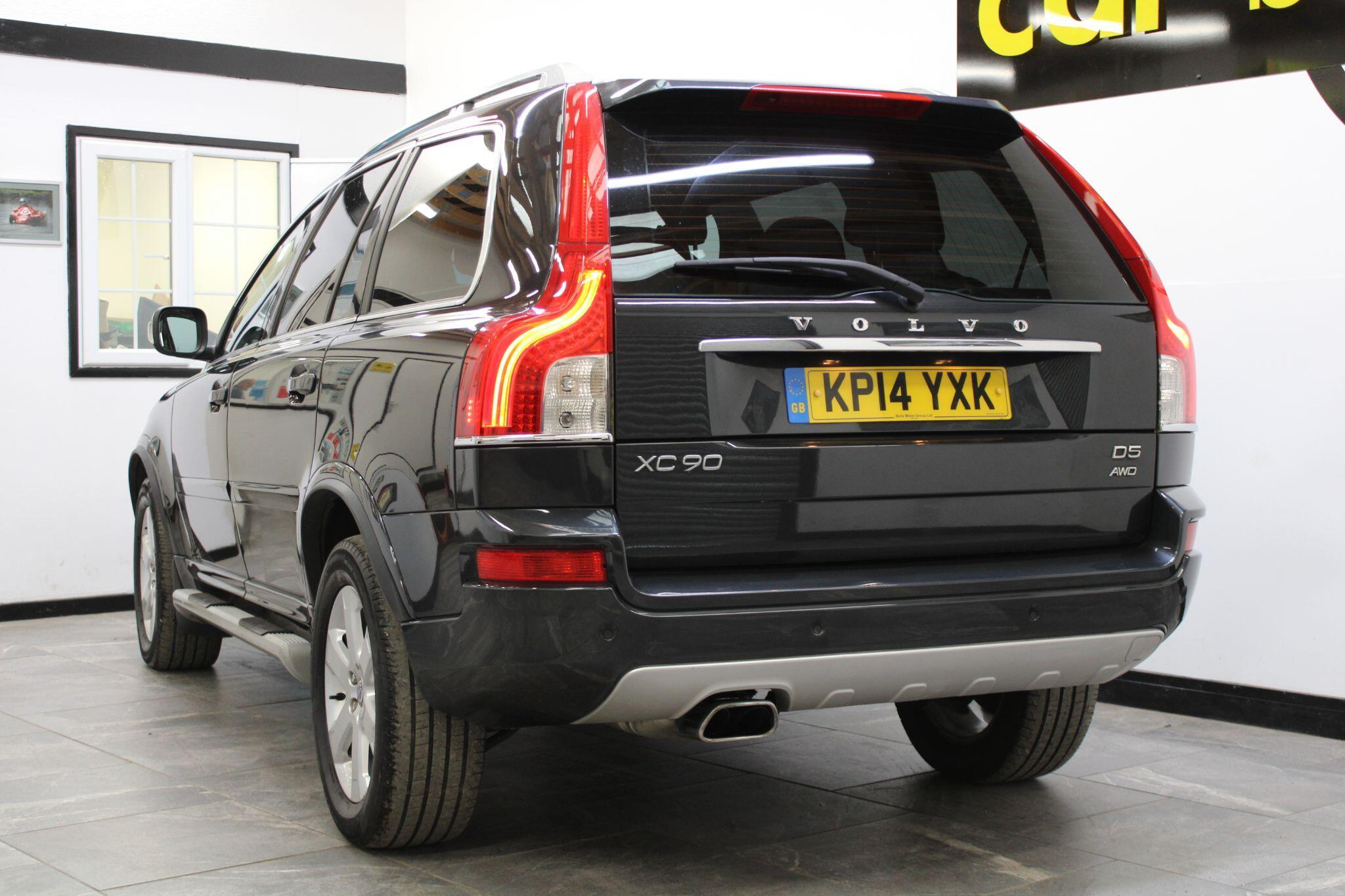 Volvo XC90 - Image 18