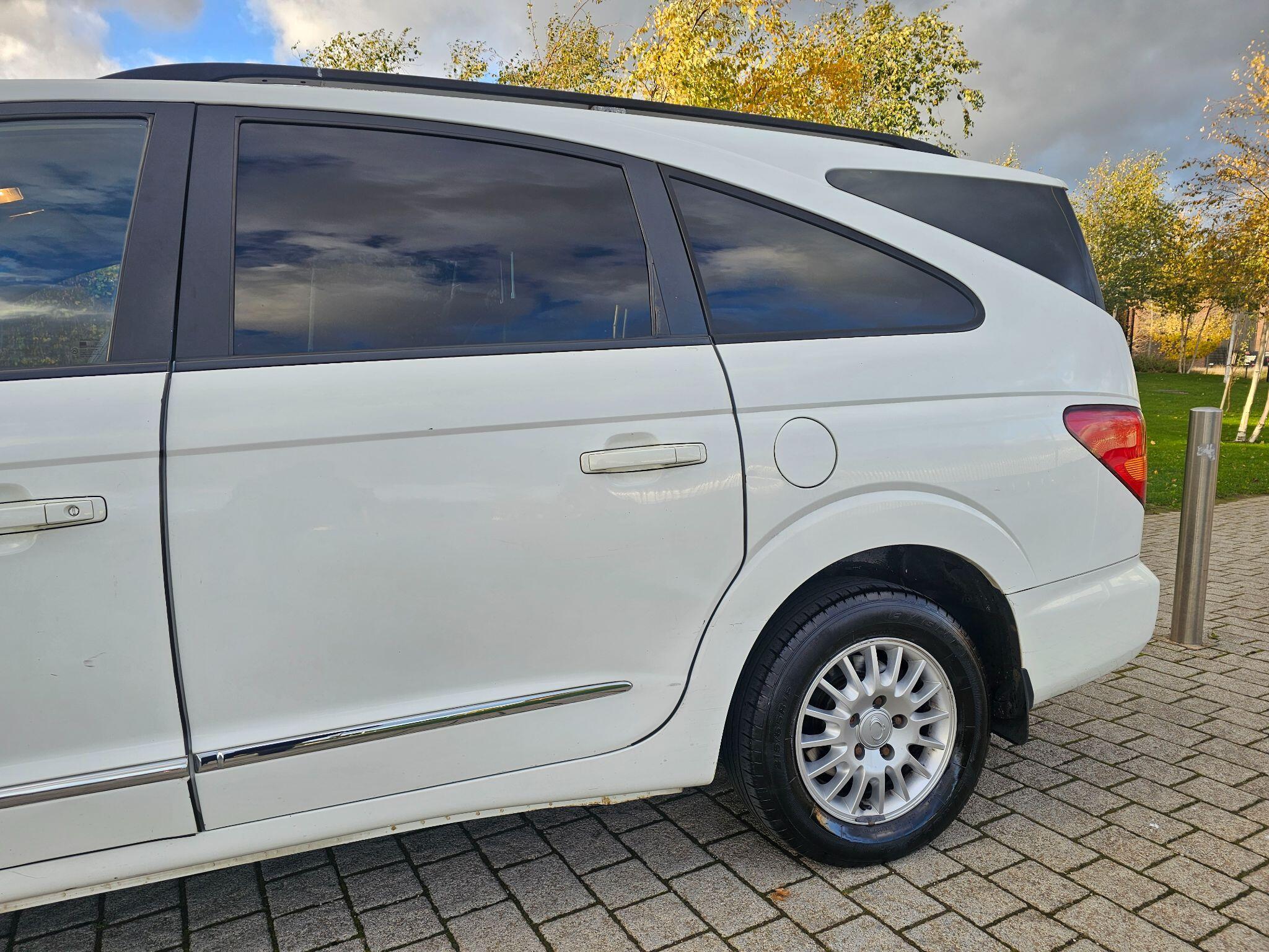 Ssangyong Rodius - Image 41