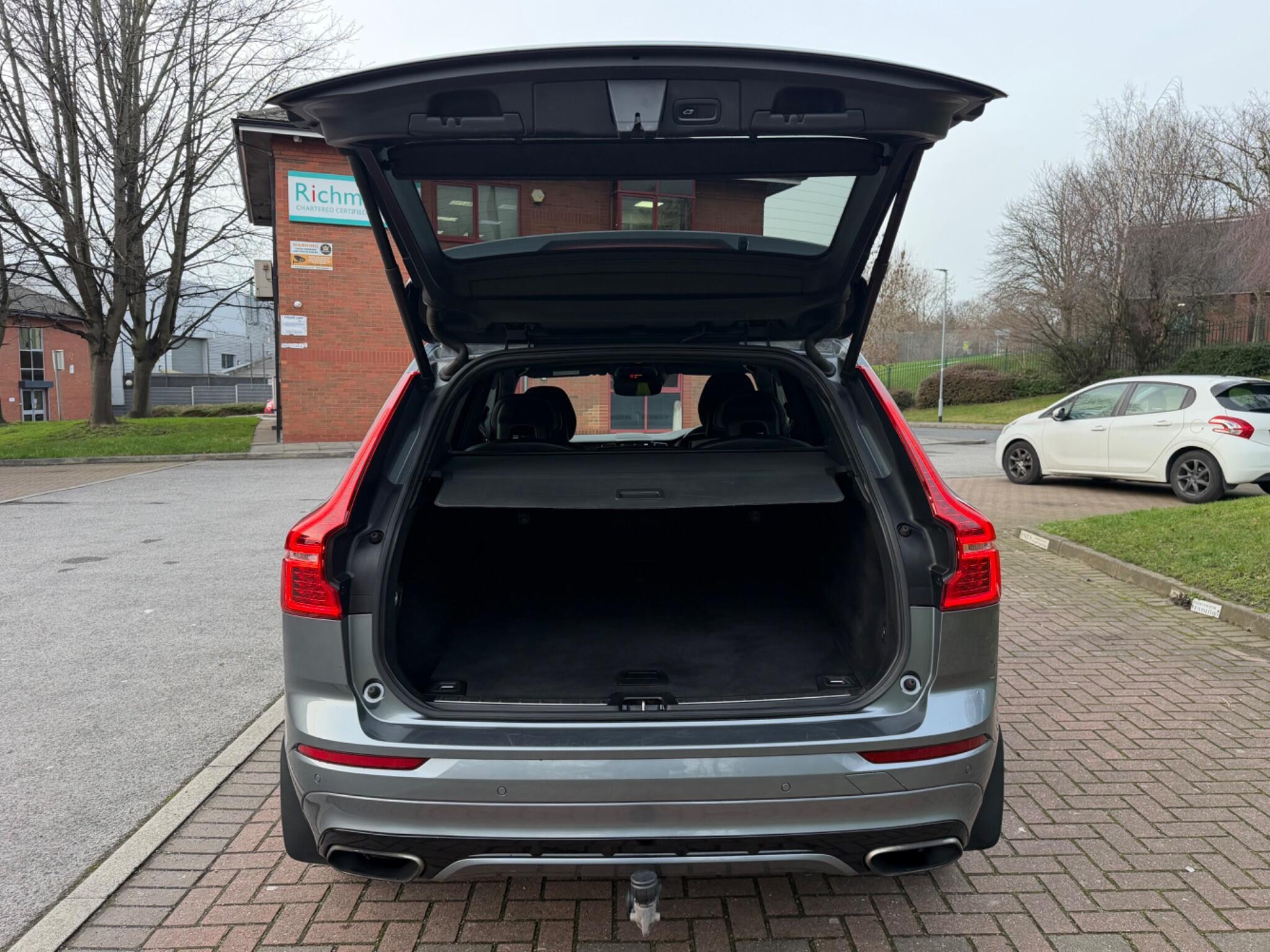 Volvo XC60 - Image 16